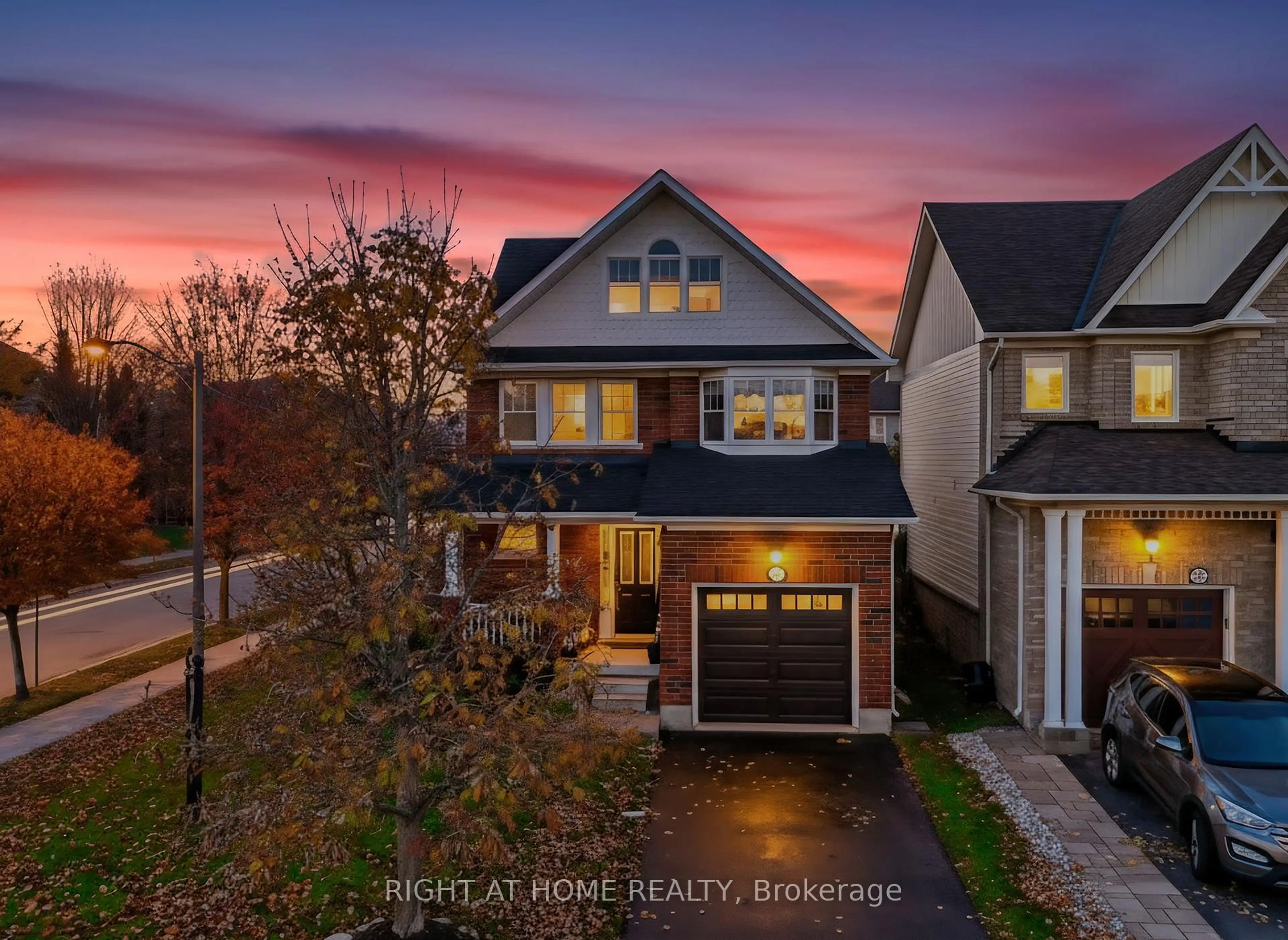 A pic from outside/outdoor area/front of a property/back of a property/a pic from drone, street for 88 Buttercup Cres, Hamilton Ontario L8B 0Y1
