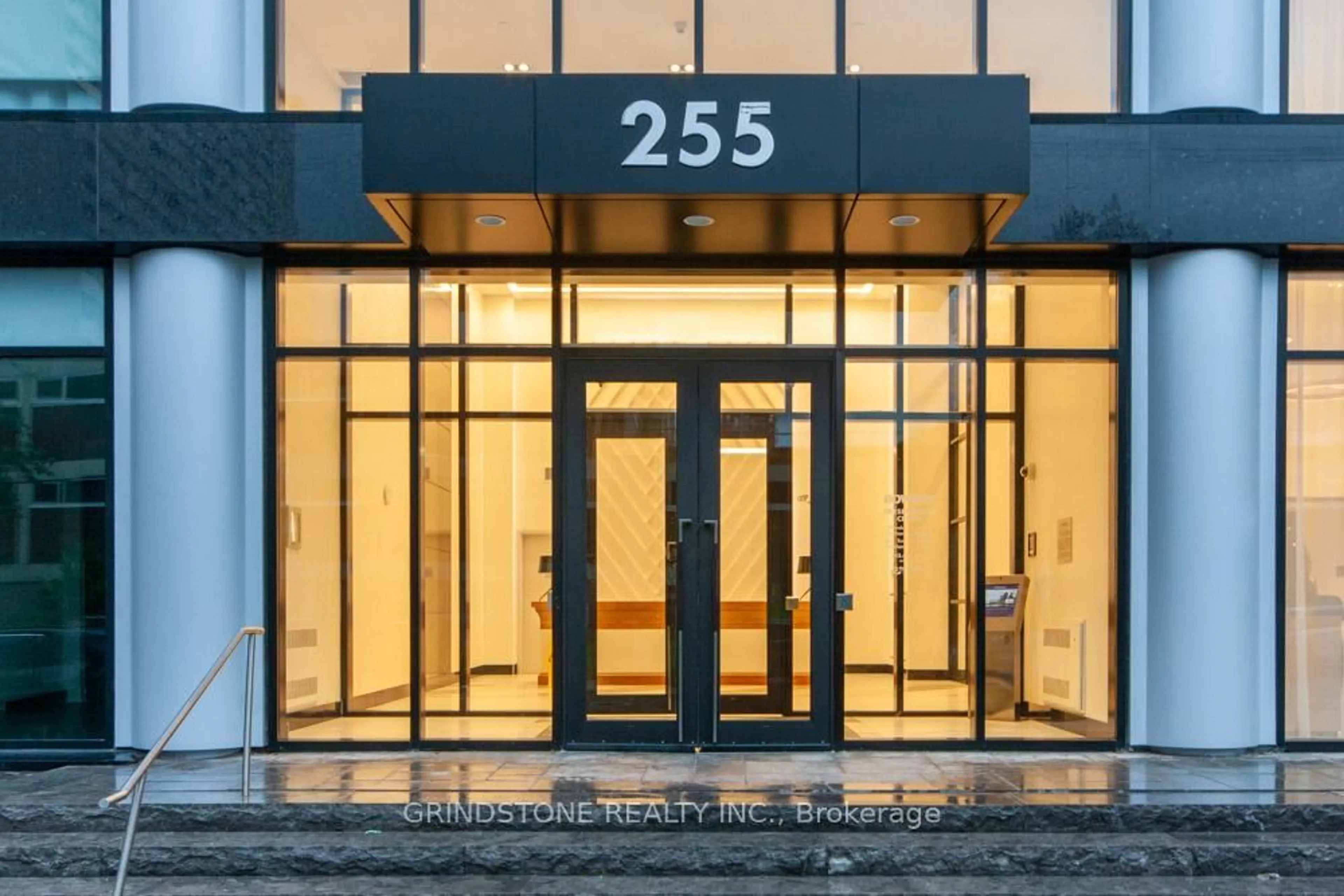 Indoor foyer for 255 Bay St #111, Ottawa Ontario K1R 0C5