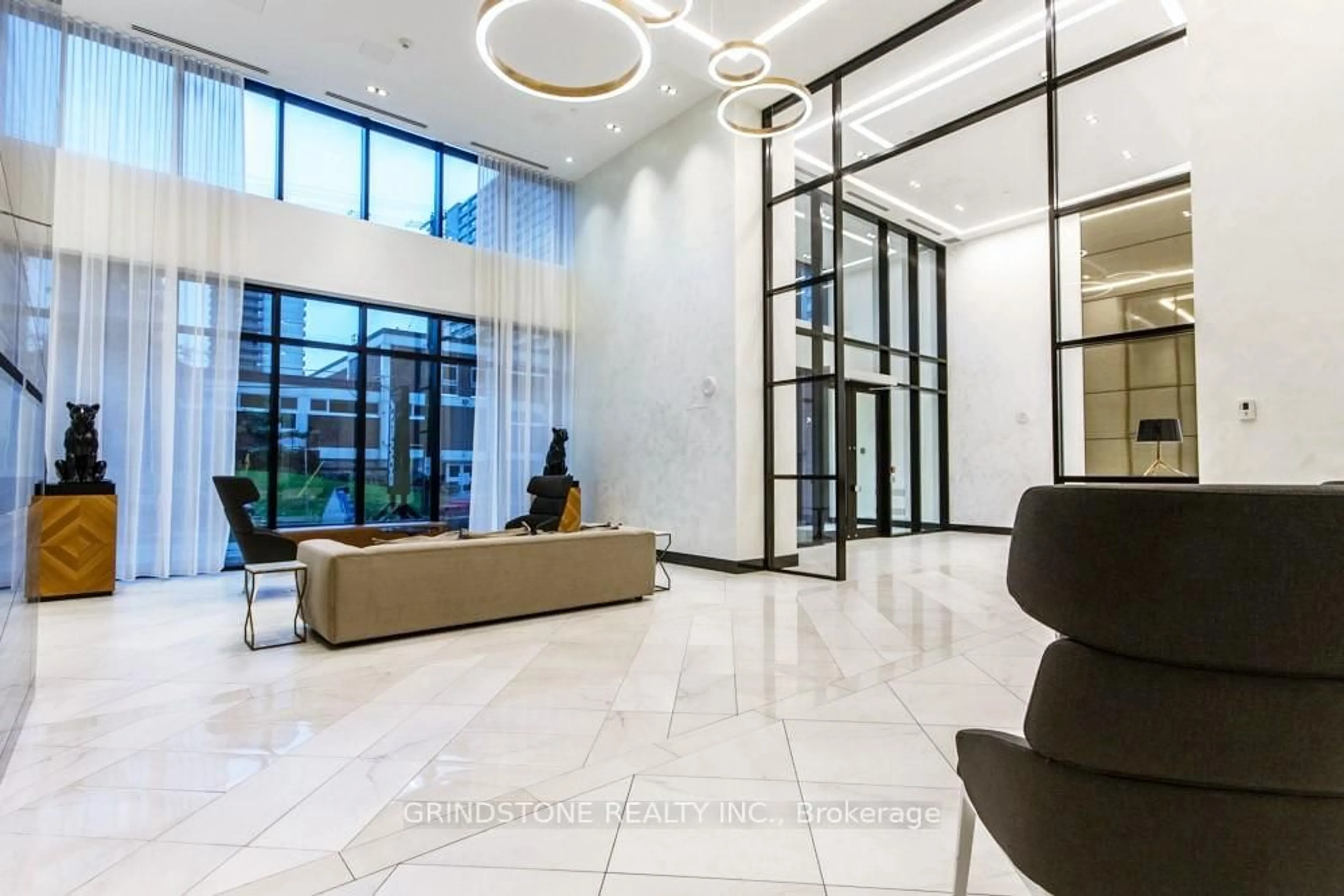 Lobby for 255 Bay St #111, Ottawa Ontario K1R 0C5