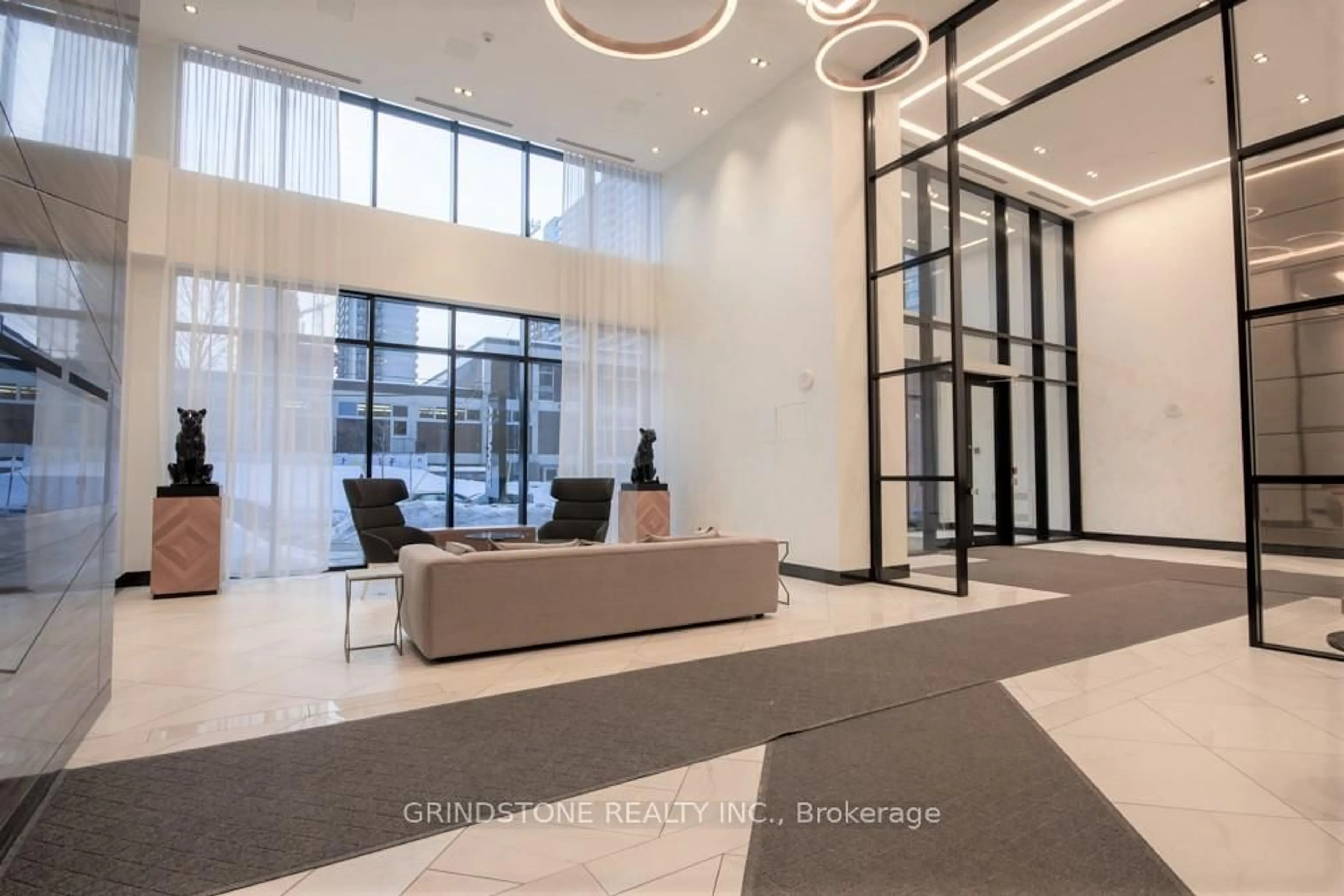 Lobby for 255 Bay St #111, Ottawa Ontario K1R 0C5