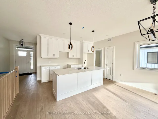 155 WESTLINKS Dr, Saugeen Shores 2