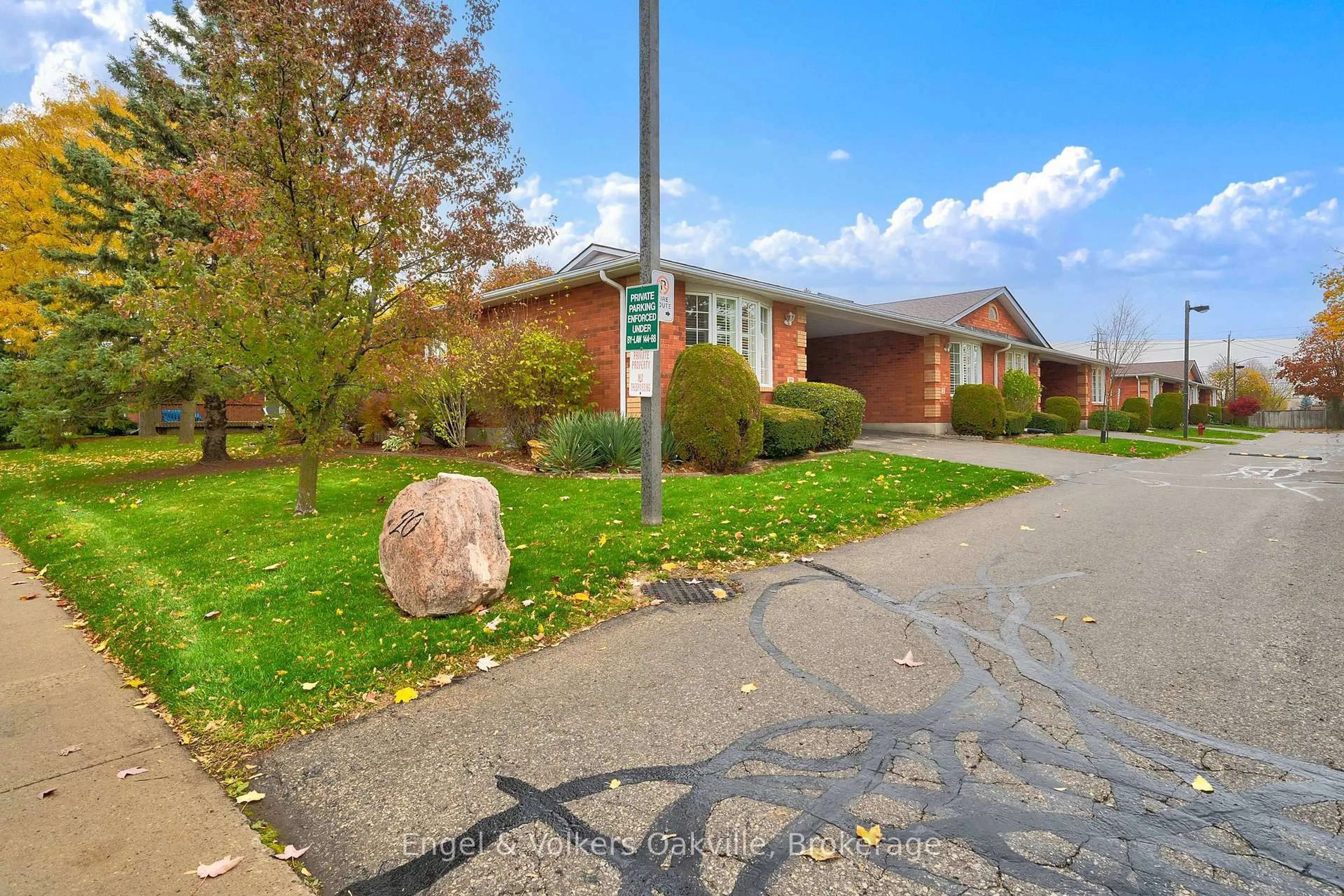 Unknown for 20 Courtland Dr #22, Brantford Ontario N3R 7Y2