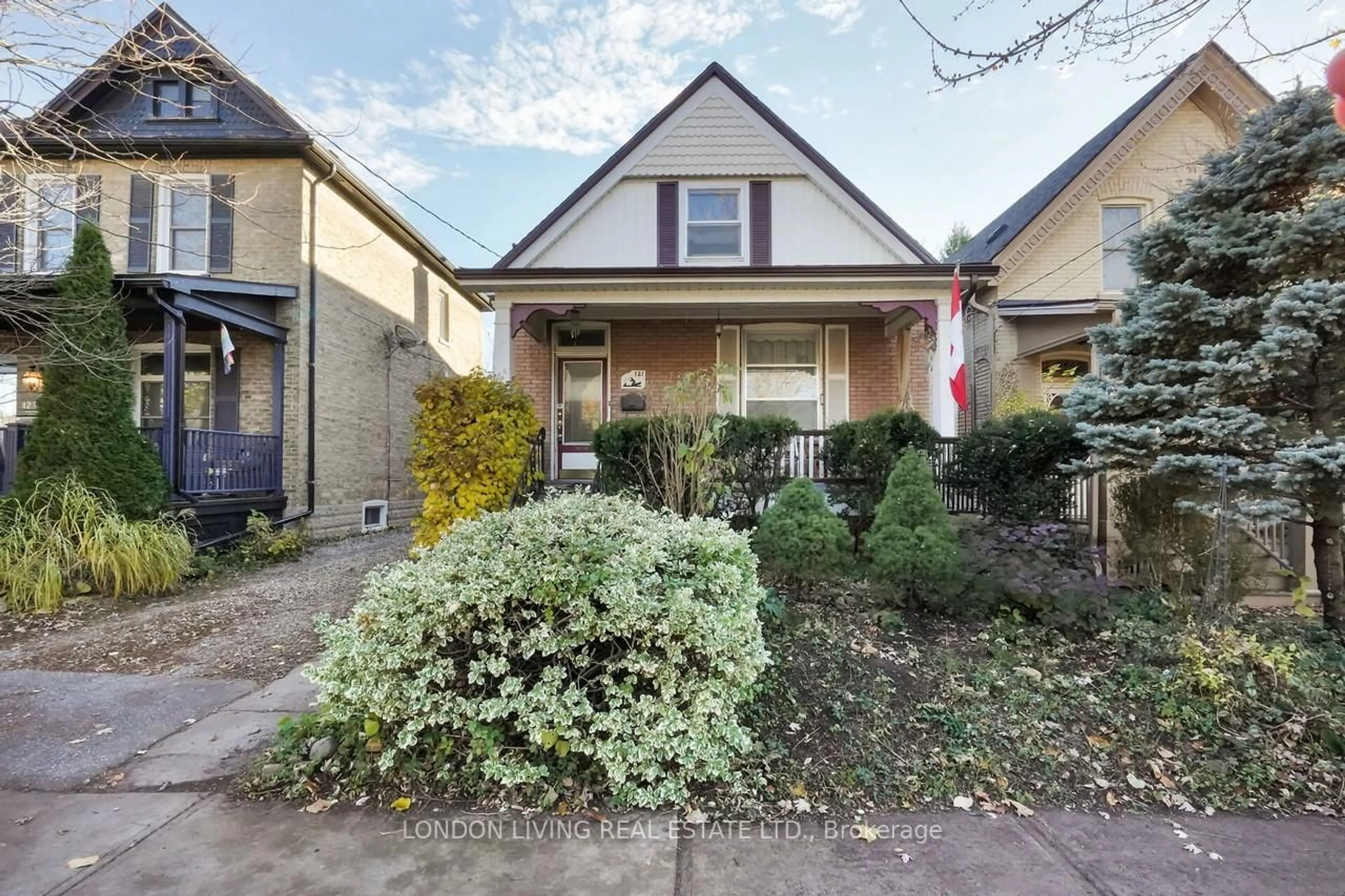 Home with brick exterior material, street for 121 Tecumseh Ave, London South Ontario N6C 1S1