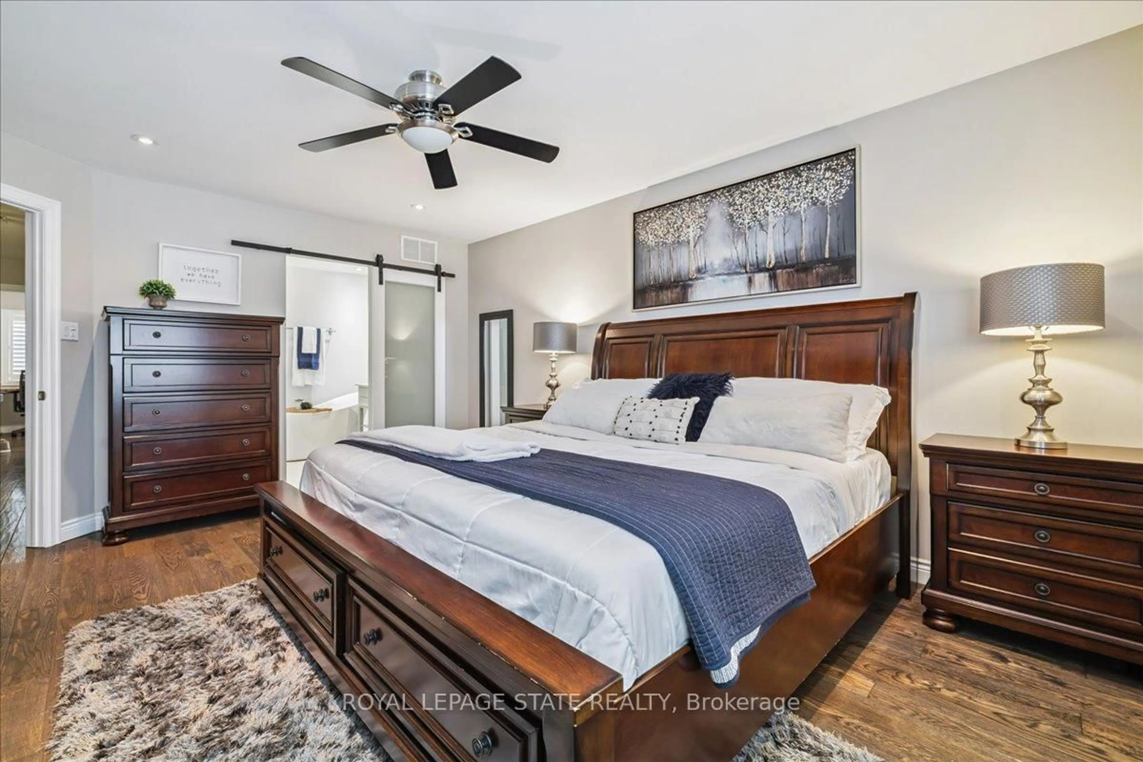 Bedroom with bed, unknown for 100 Beddoe Dr #51, Hamilton Ontario L8P 4Z2