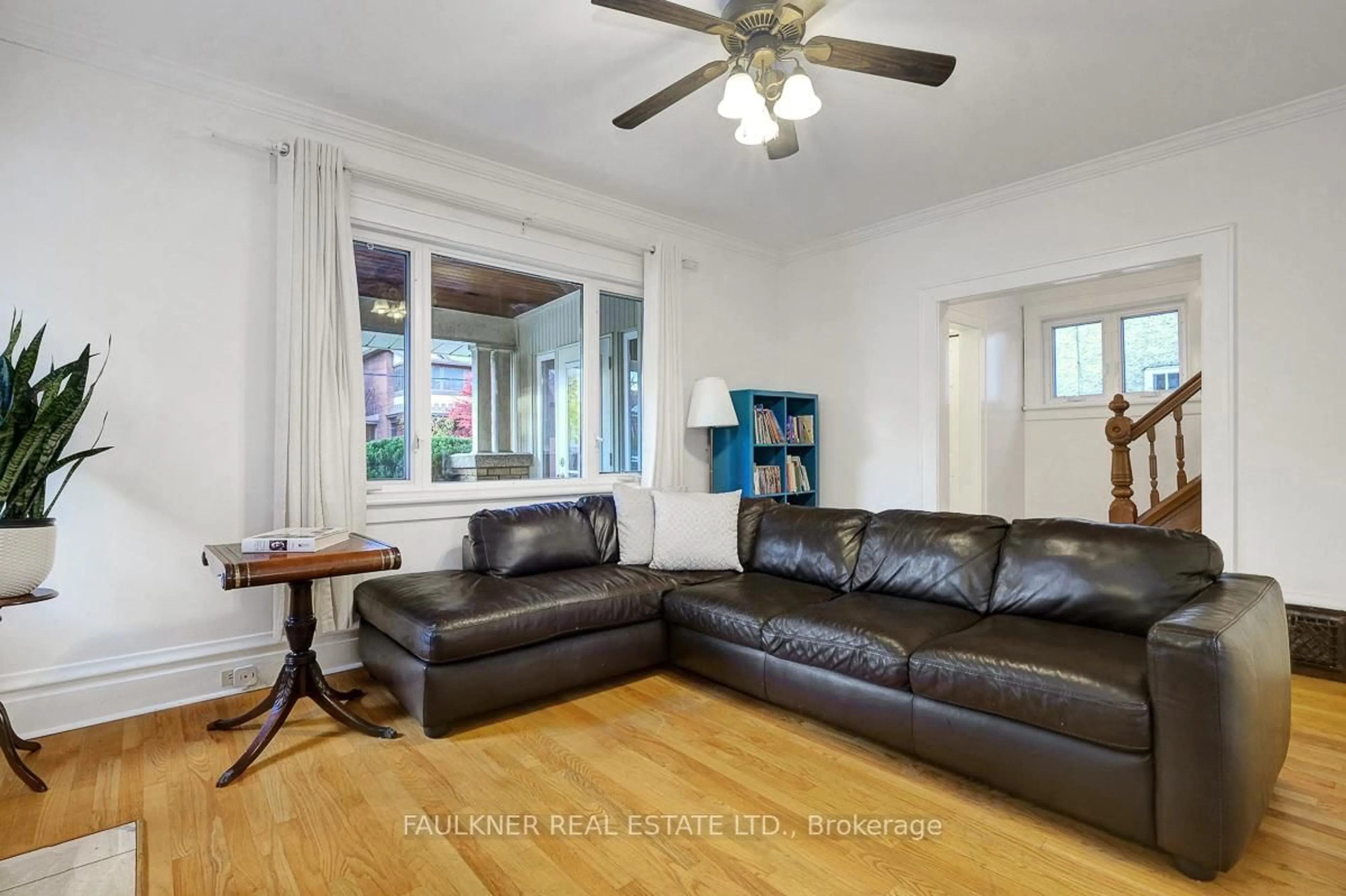 Living room with furniture, unknown for 42 Grove Ave, Ottawa Ontario K1S 3A6