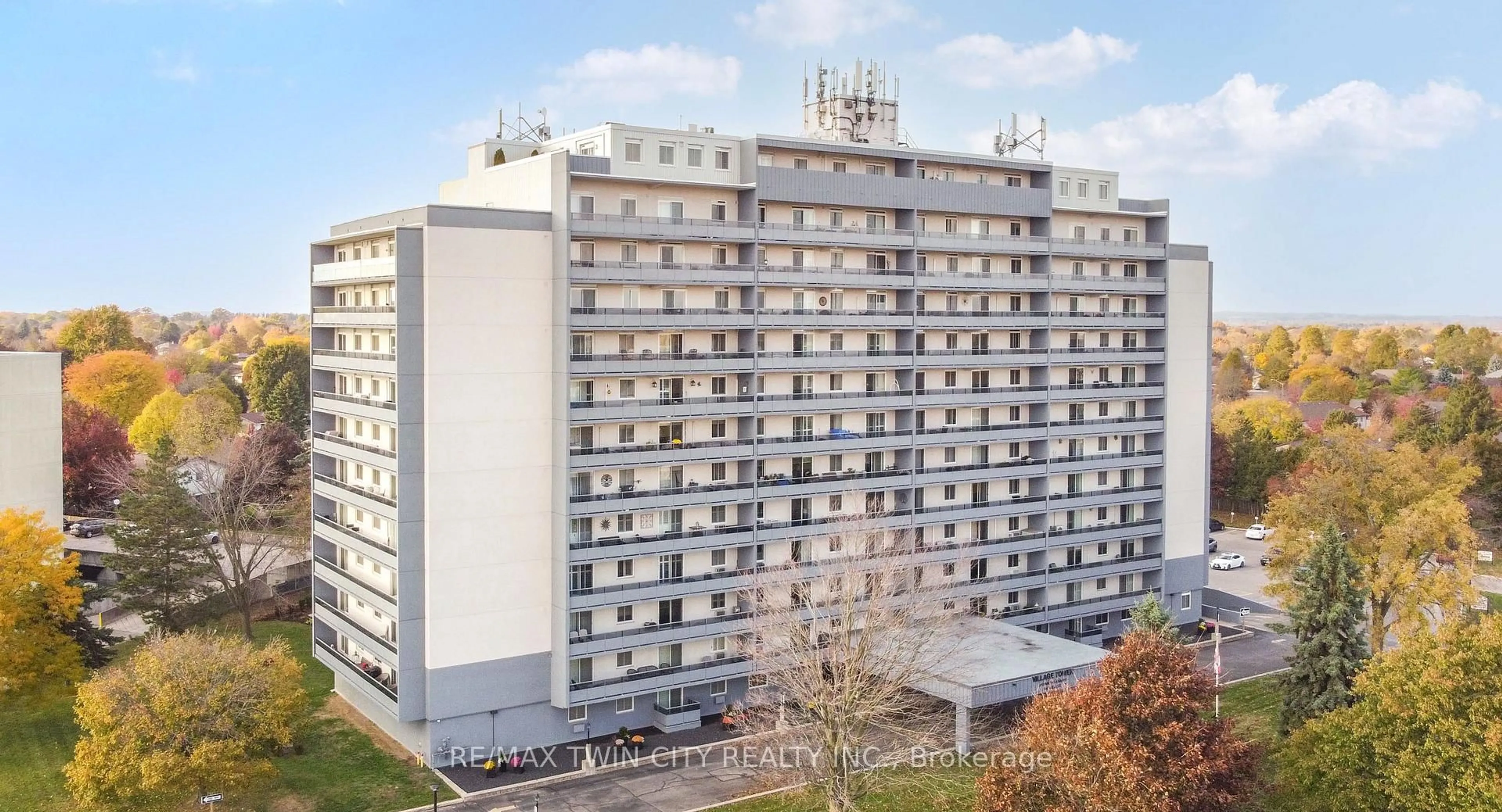 Unknown for 640 West St #305, Brantford Ontario N3R 6M3