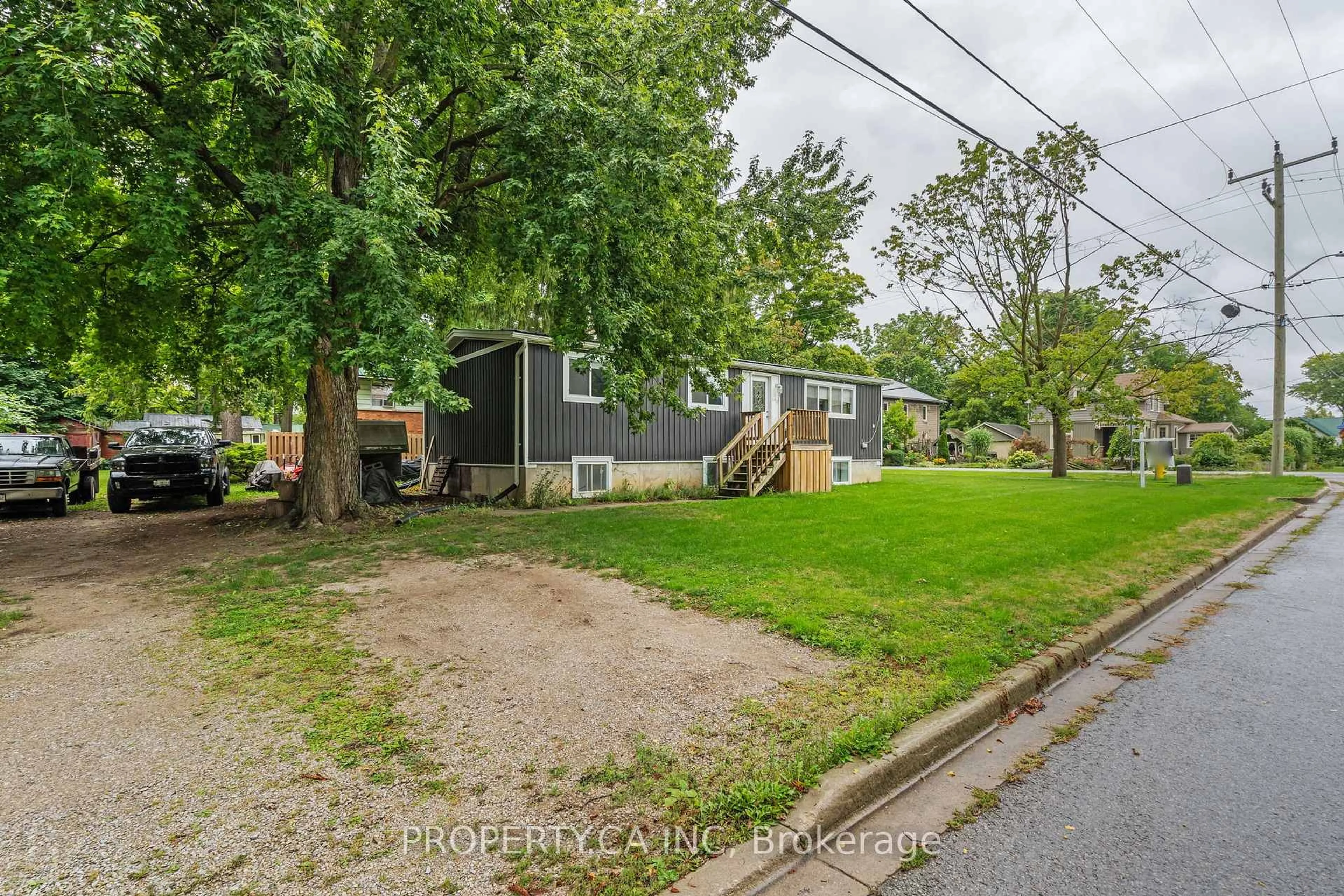 A pic from outside/outdoor area/front of a property/back of a property/a pic from drone, street for 190 Ann St, North Middlesex Ontario N0M 2K0