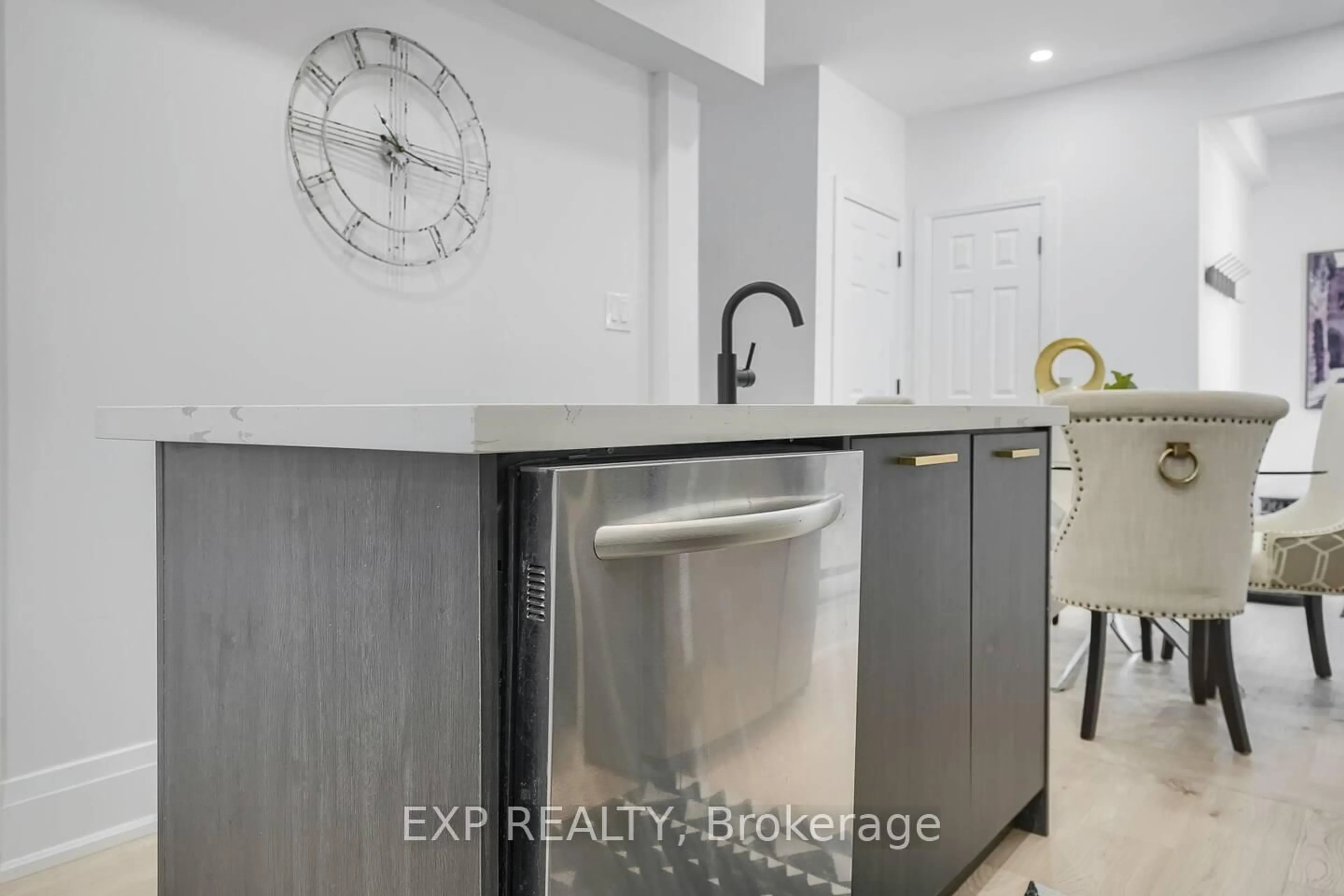 Unknown for 8 Elizabeth St, St. Catharines Ontario L2R 2L1