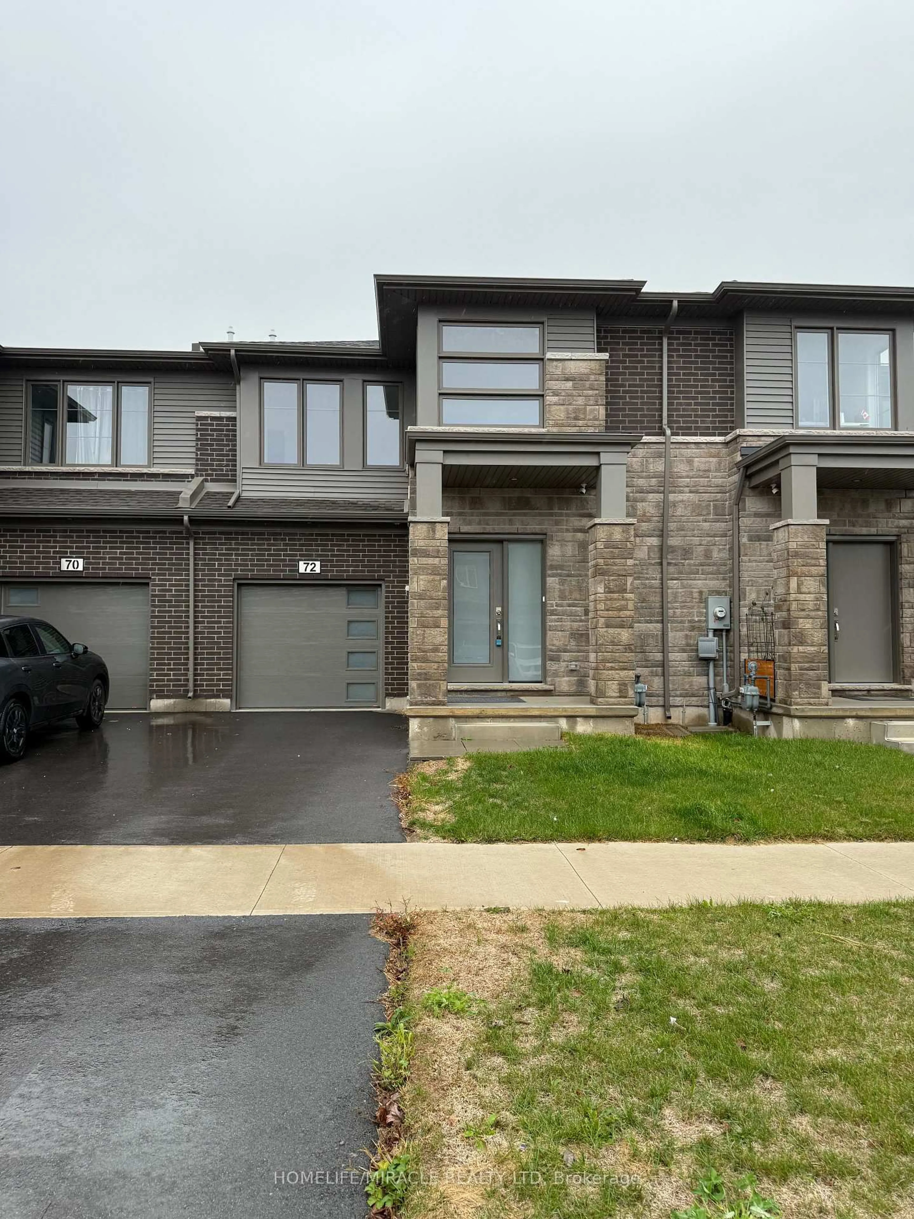 Home with brick exterior material, street for 72 Samuel Ave, Pelham Ontario L0S 1E1