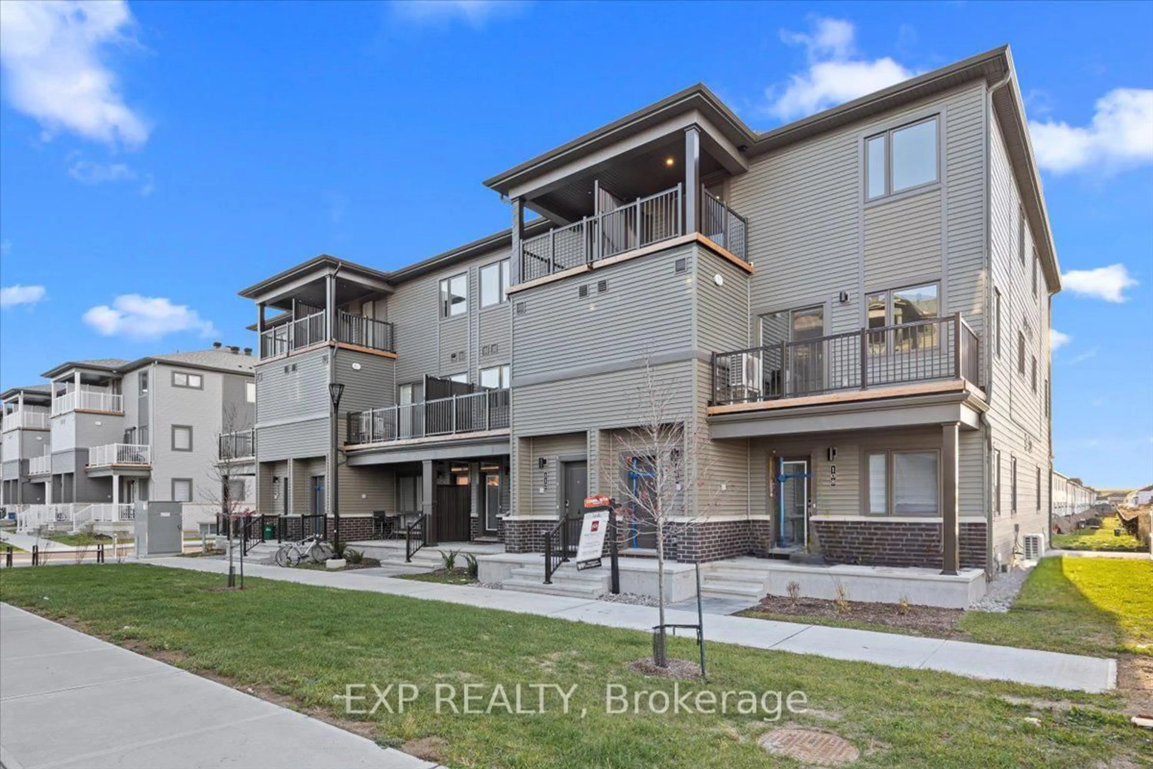 A pic from outside/outdoor area/front of a property/back of a property/a pic from drone, unknown for 110 Parnian Private, Ottawa Ontario K2J 4H7