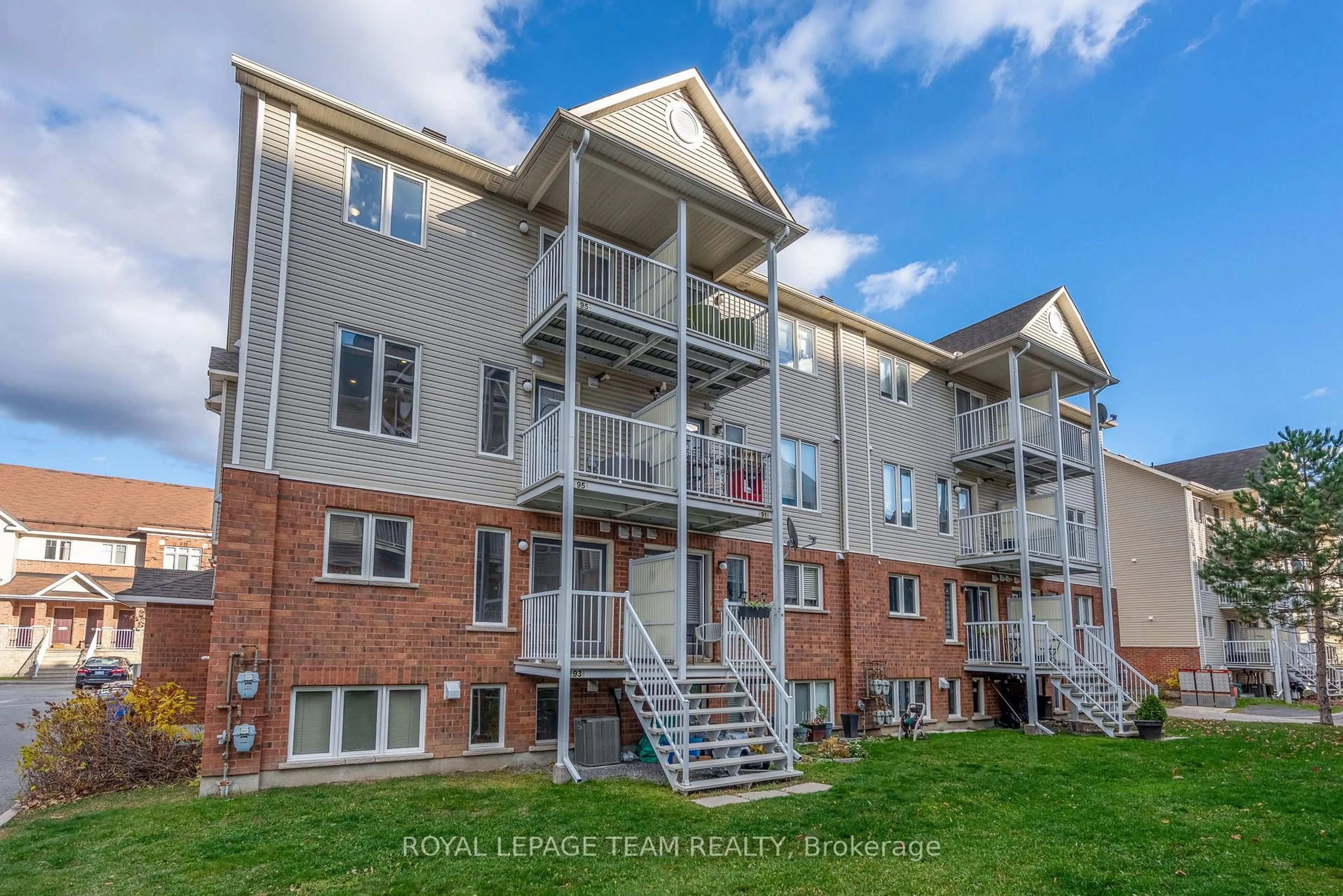 A pic from outside/outdoor area/front of a property/back of a property/a pic from drone, unknown for 1512 Walkley Rd #95, Ottawa Ontario K1V 2G7