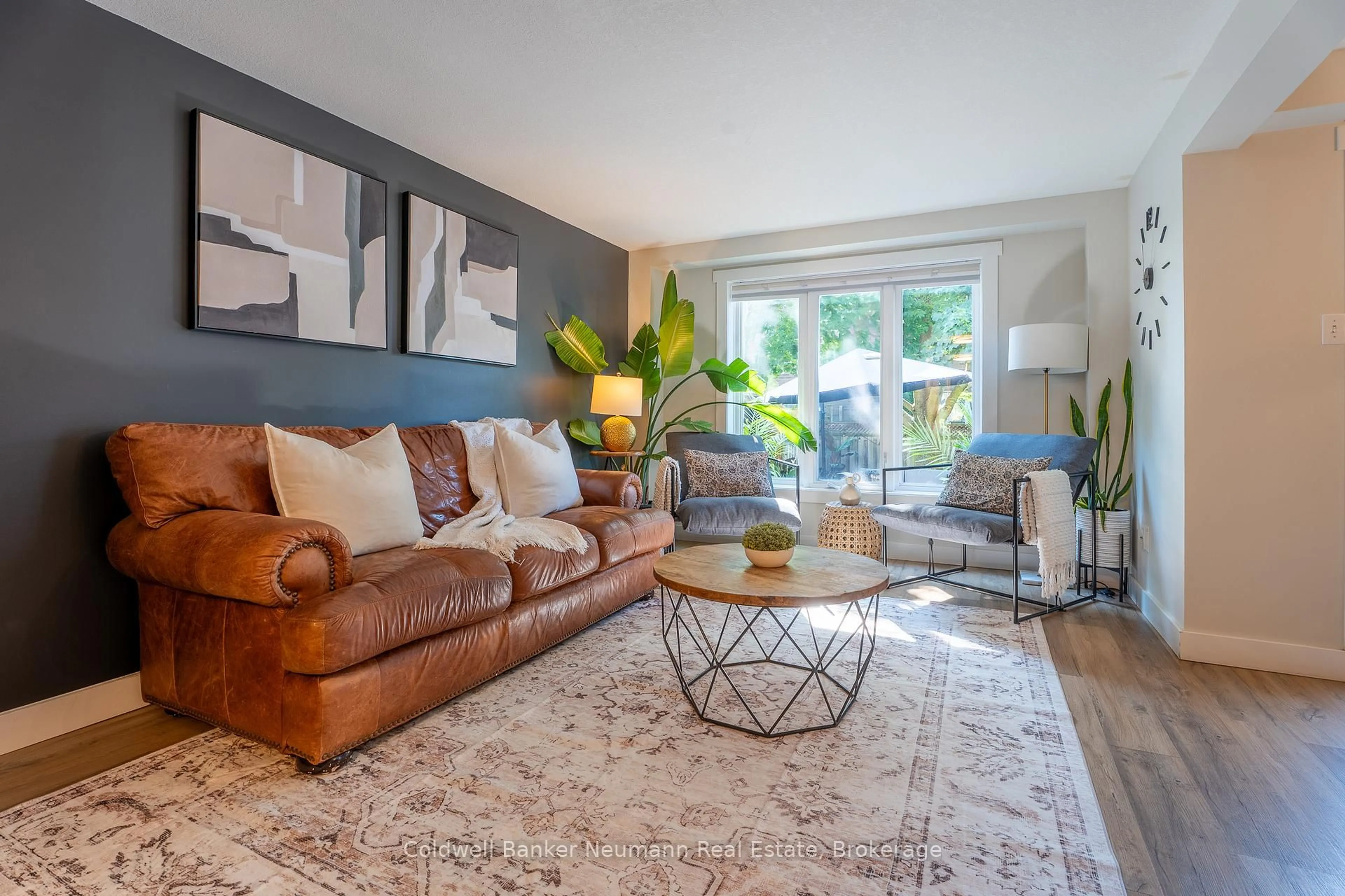 Living room with furniture, unknown for 87 Boulder Cres, Guelph Ontario N1G 5A1