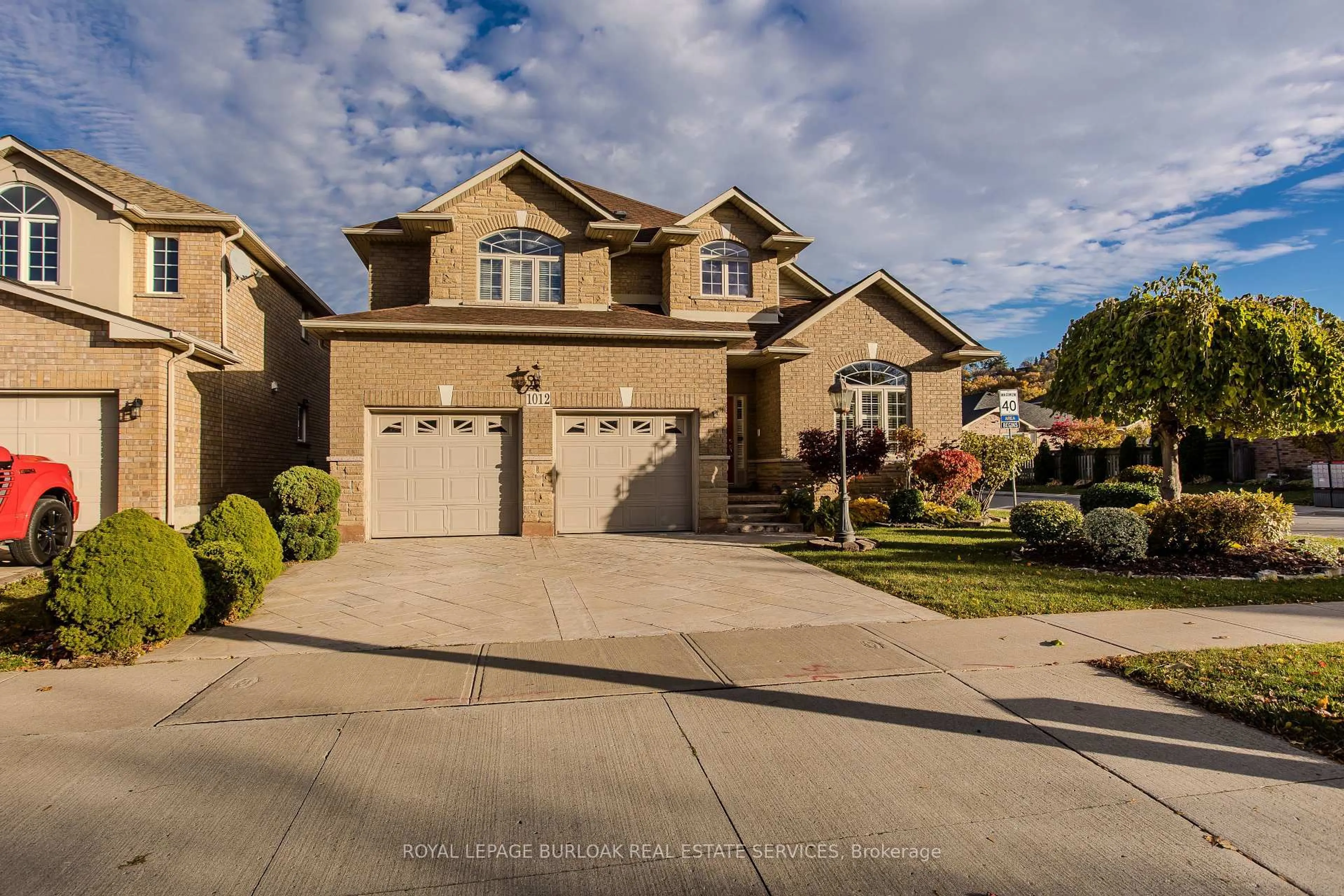 Home with vinyl exterior material, street for 1012 Greenhill Ave, Hamilton Ontario L8G 5G9