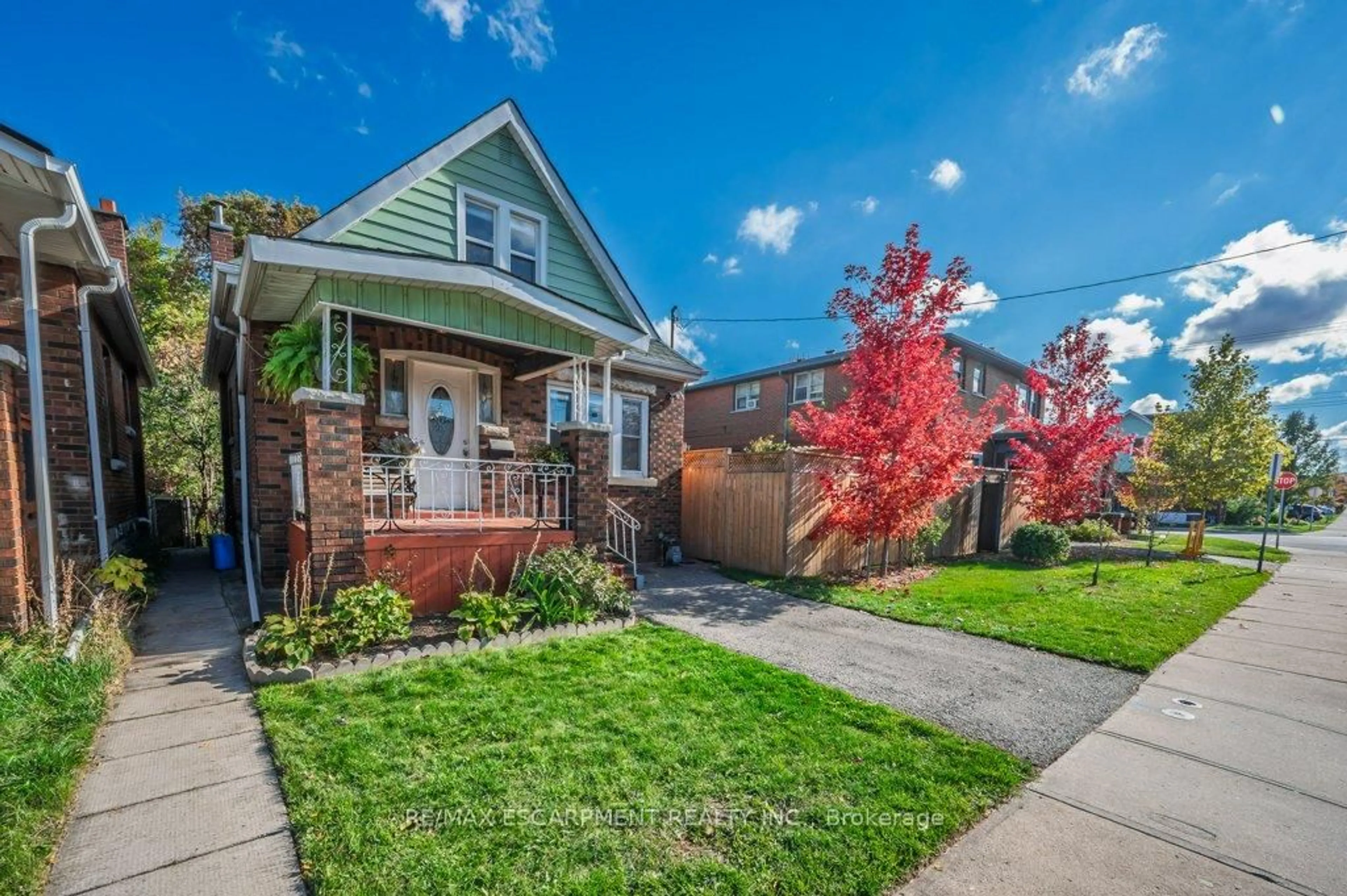 Home with brick exterior material, street for 128 Crosthwaite Ave, Hamilton Ontario L8H 4V5