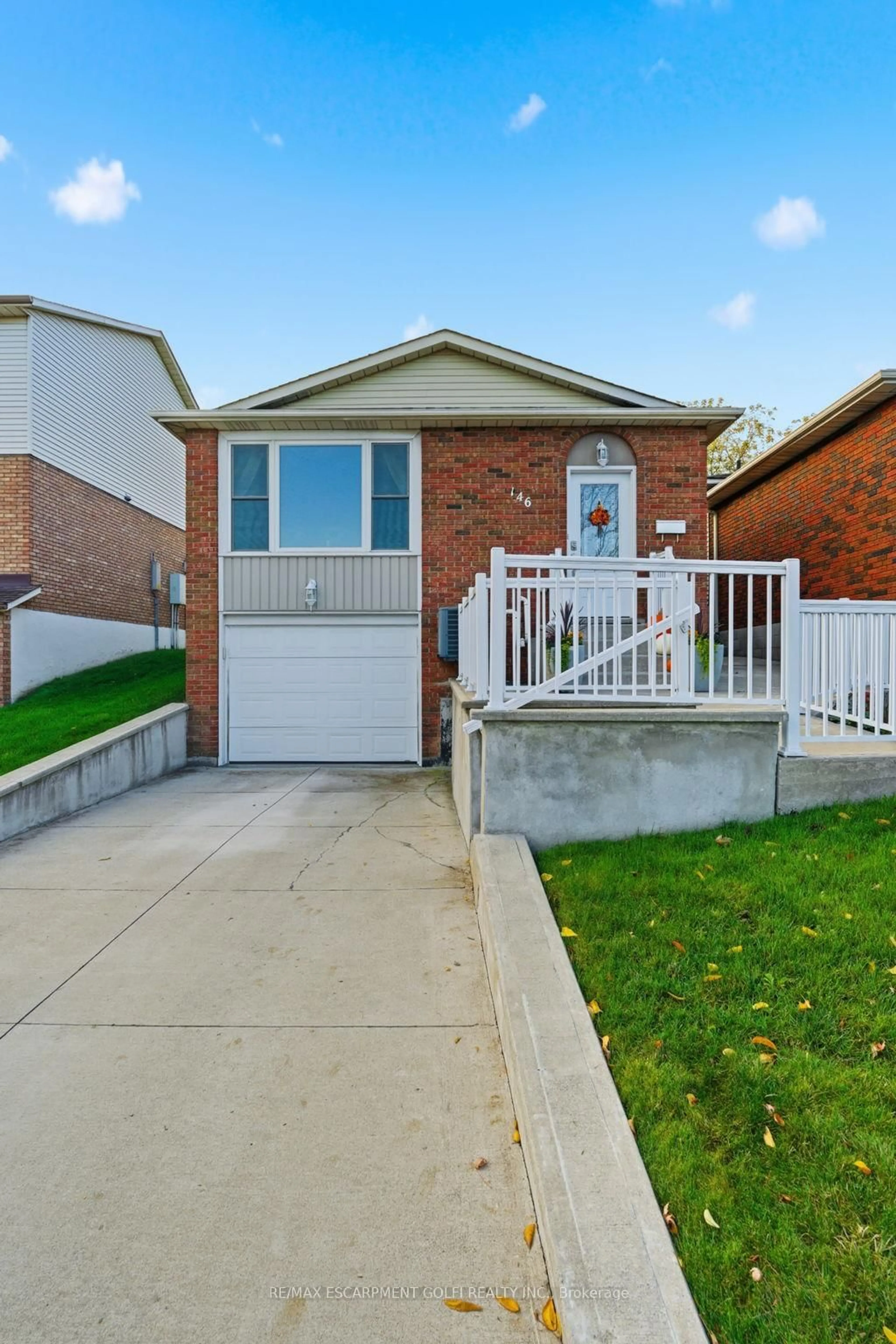 Home with brick exterior material, street for 146 Lavina Cres, Hamilton Ontario L9C 6R8