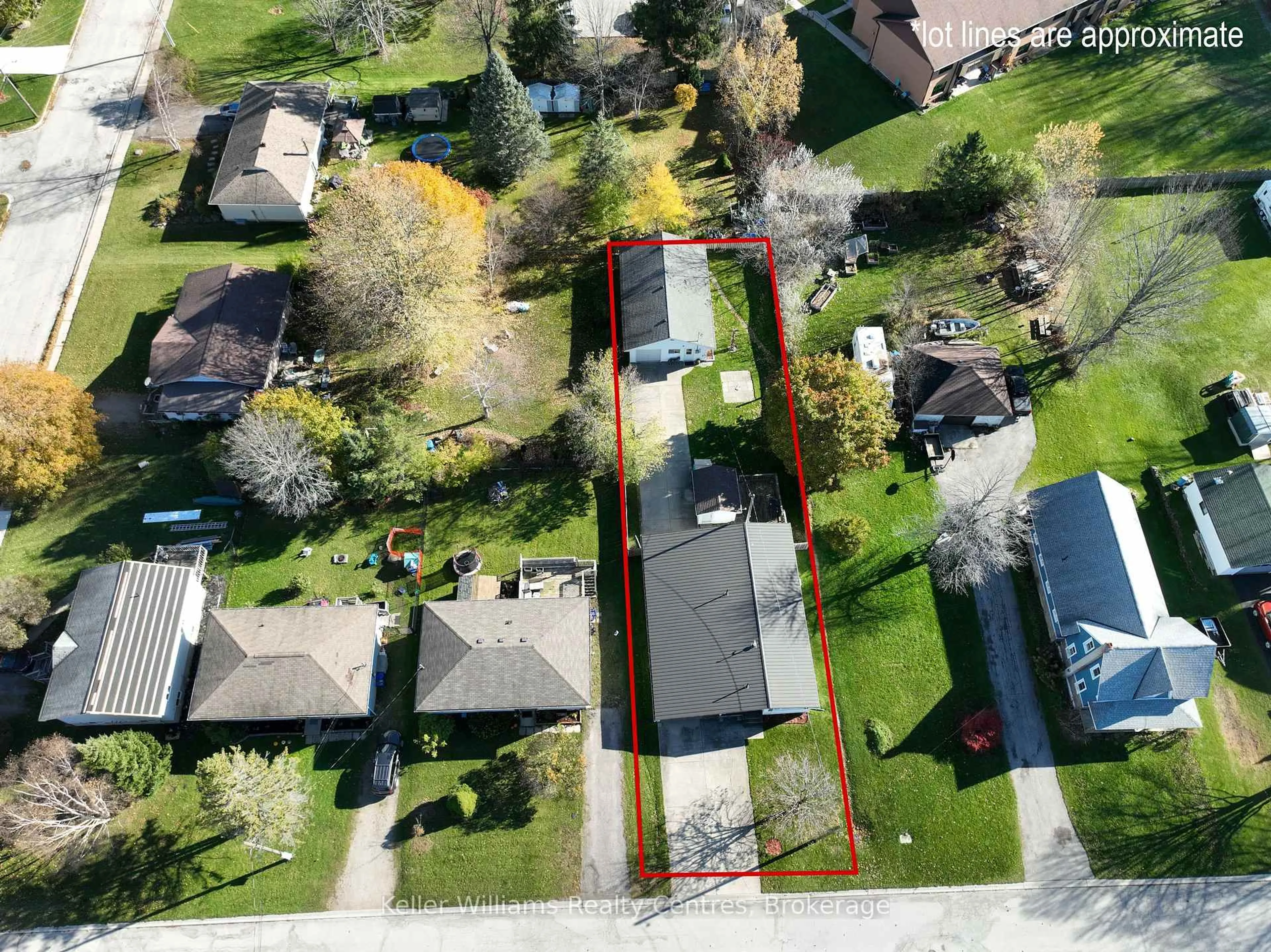 A pic from outside/outdoor area/front of a property/back of a property/a pic from drone, street for 373 Isaac St, South Bruce Peninsula Ontario N0H 2T0