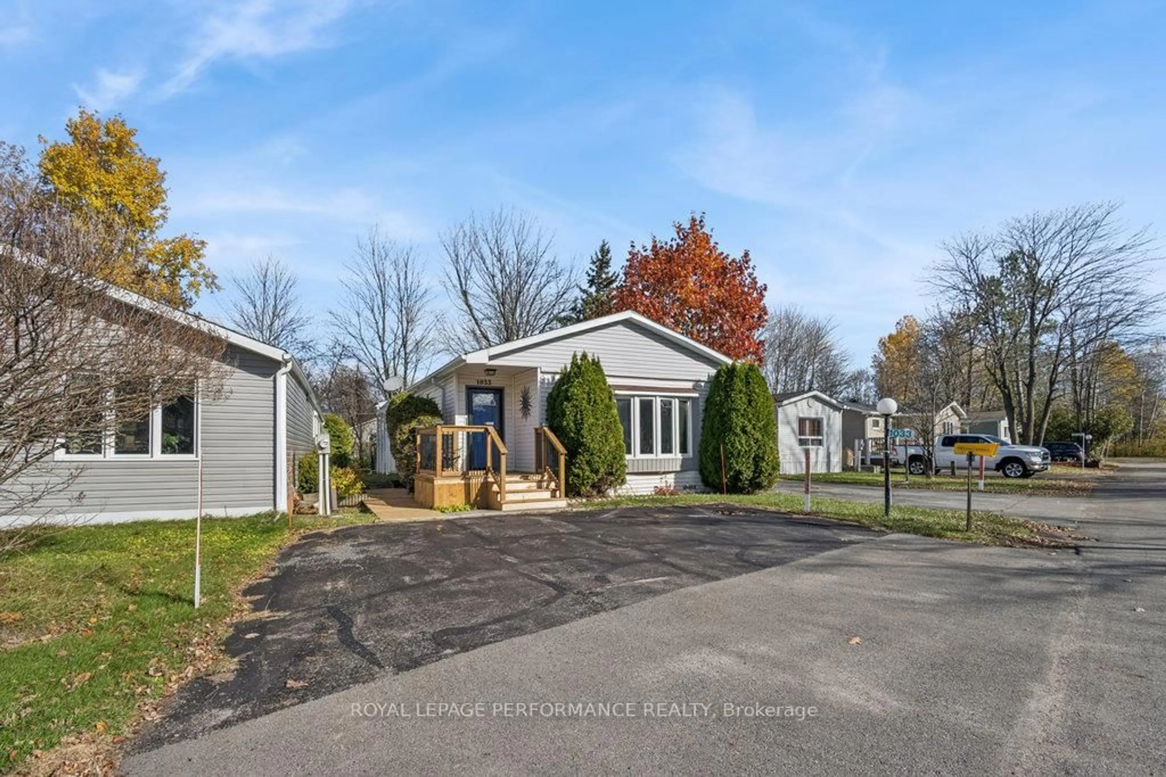 Unknown for 1033 Vista Barrett Private, Greely Ontario K4P 1C8