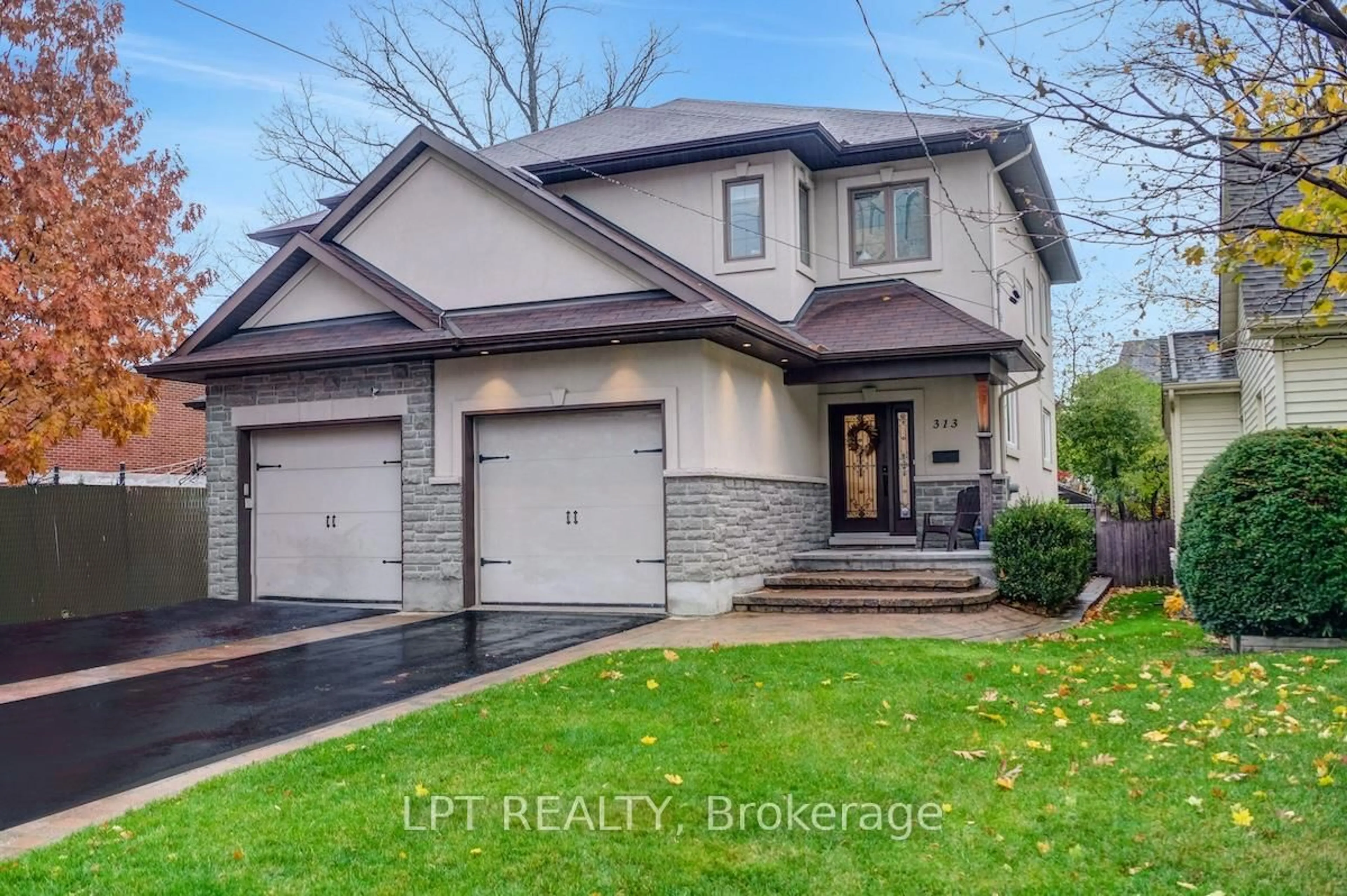 Home with brick exterior material, street for 313 Clifton Rd, Ottawa Ontario K1Z 5V1