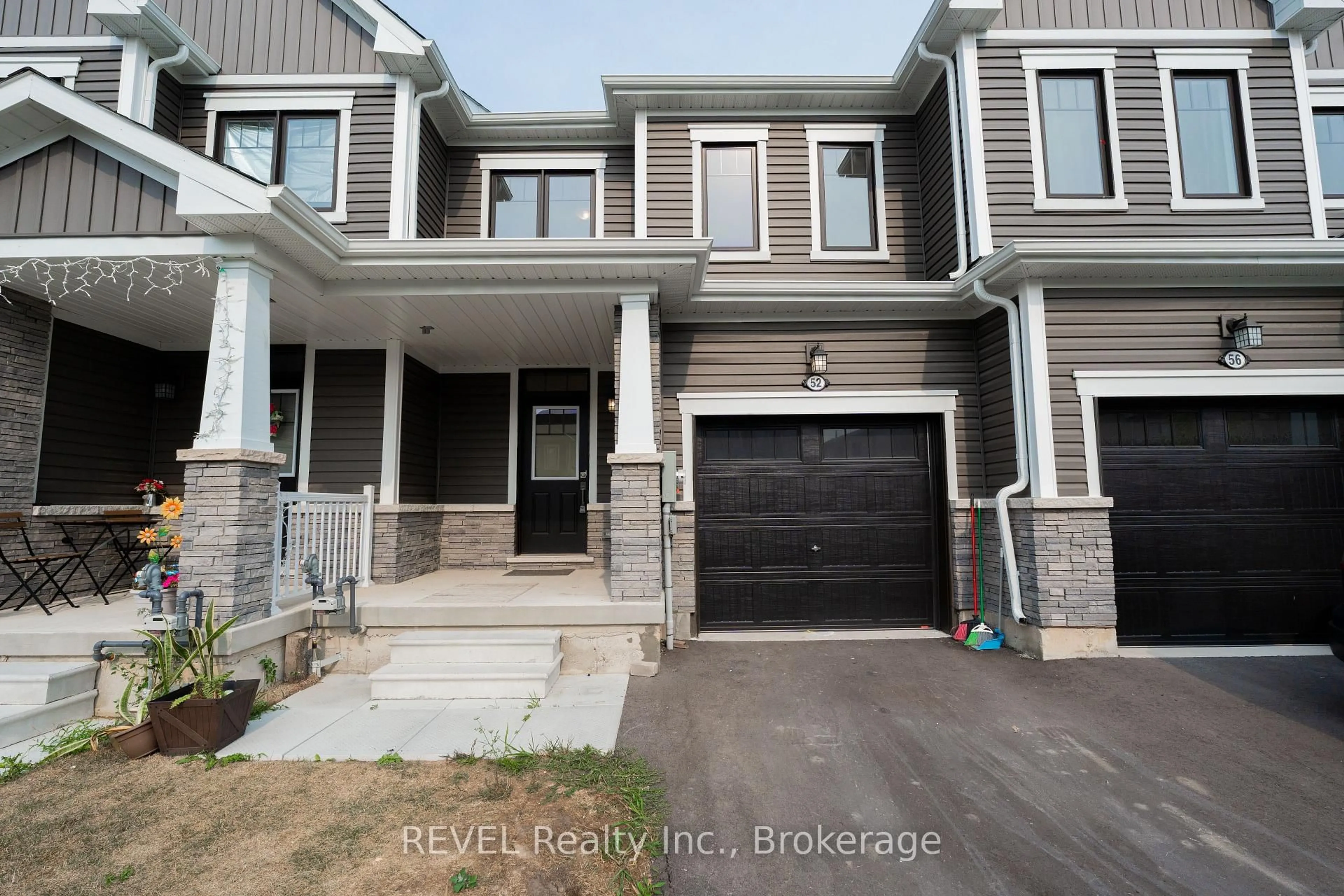 Home with brick exterior material, street for 52 EVER SWEET Way, Thorold Ontario L2V 0R6