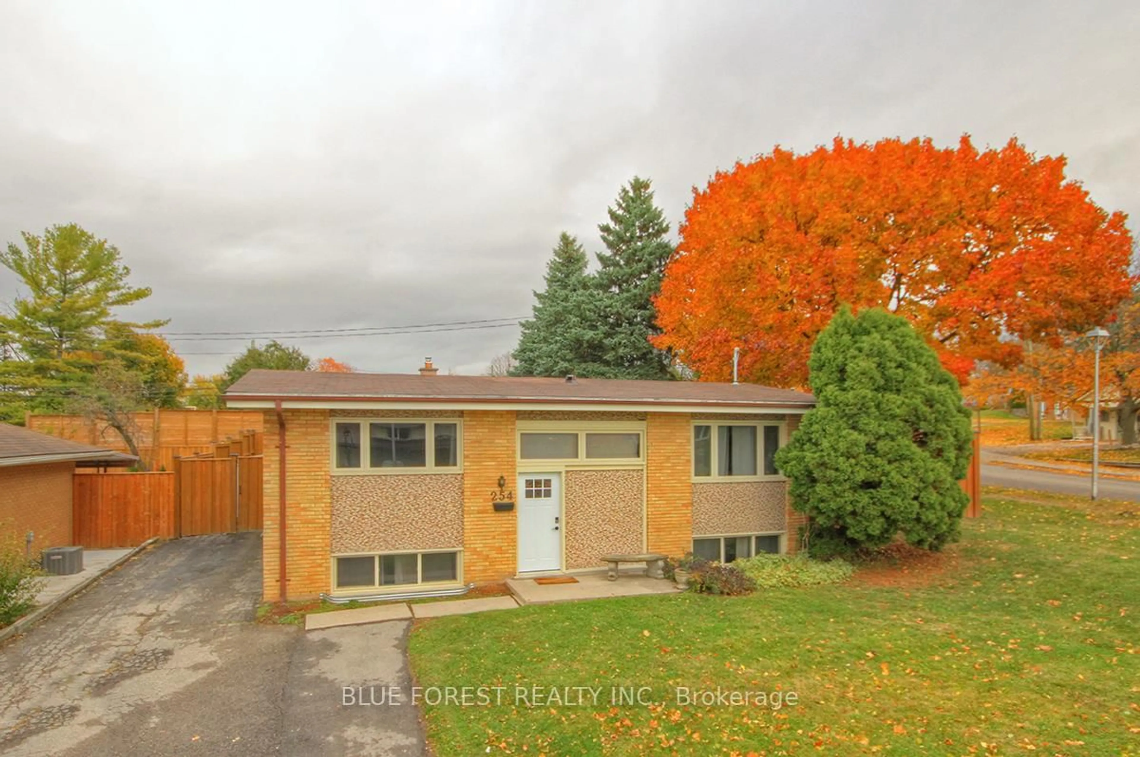 Unknown for 254 Burlington St, London South Ontario N5Z 3W5