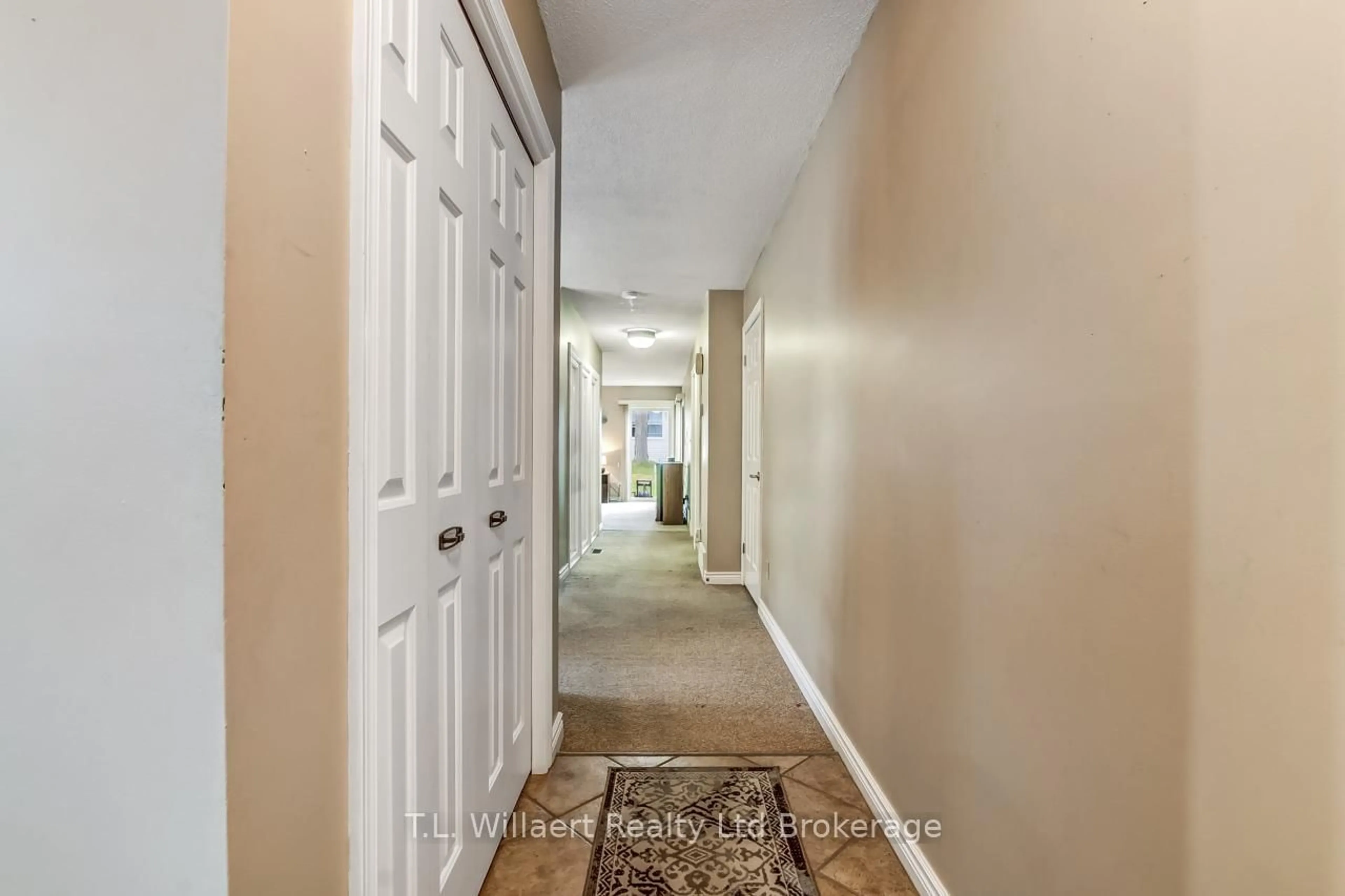 Indoor entryway for 47 Seres Dr, Tillsonburg Ontario N4G 5E9