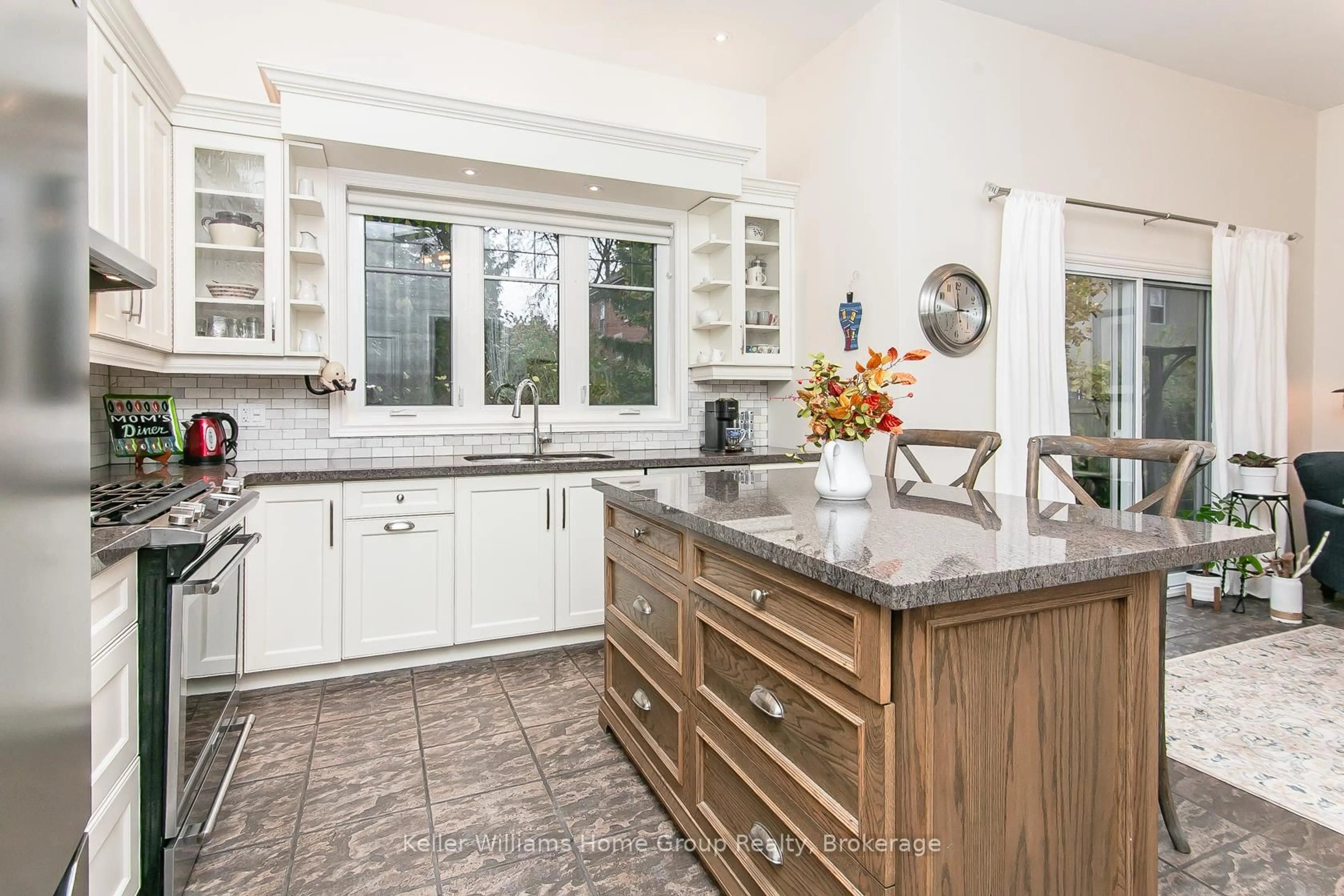 Open concept kitchen, ceramic/tile floor for 11 Norwich St, Guelph Ontario N1H 2G8