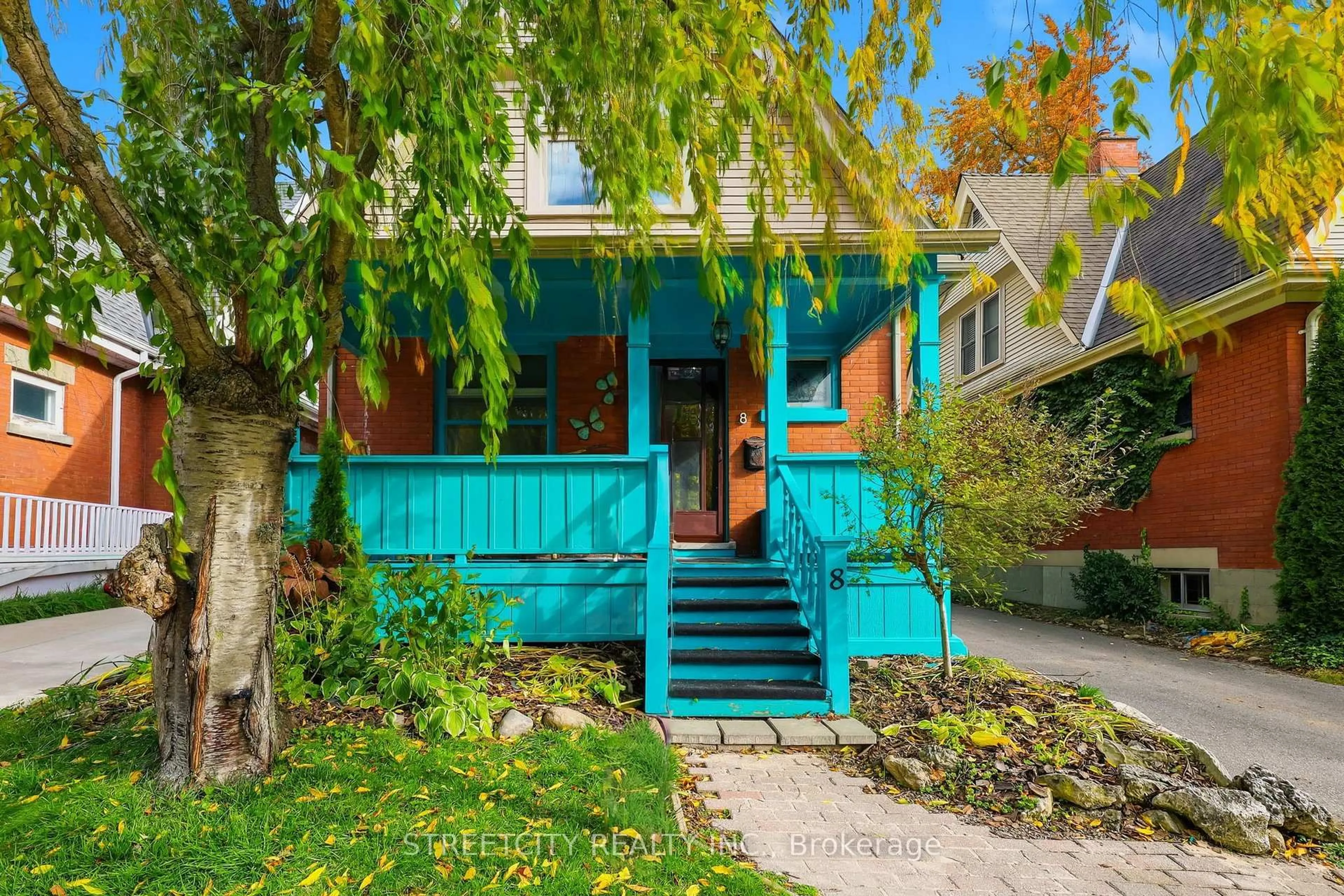 Unknown for 8 Bellevue Ave, London South Ontario N6C 4A5