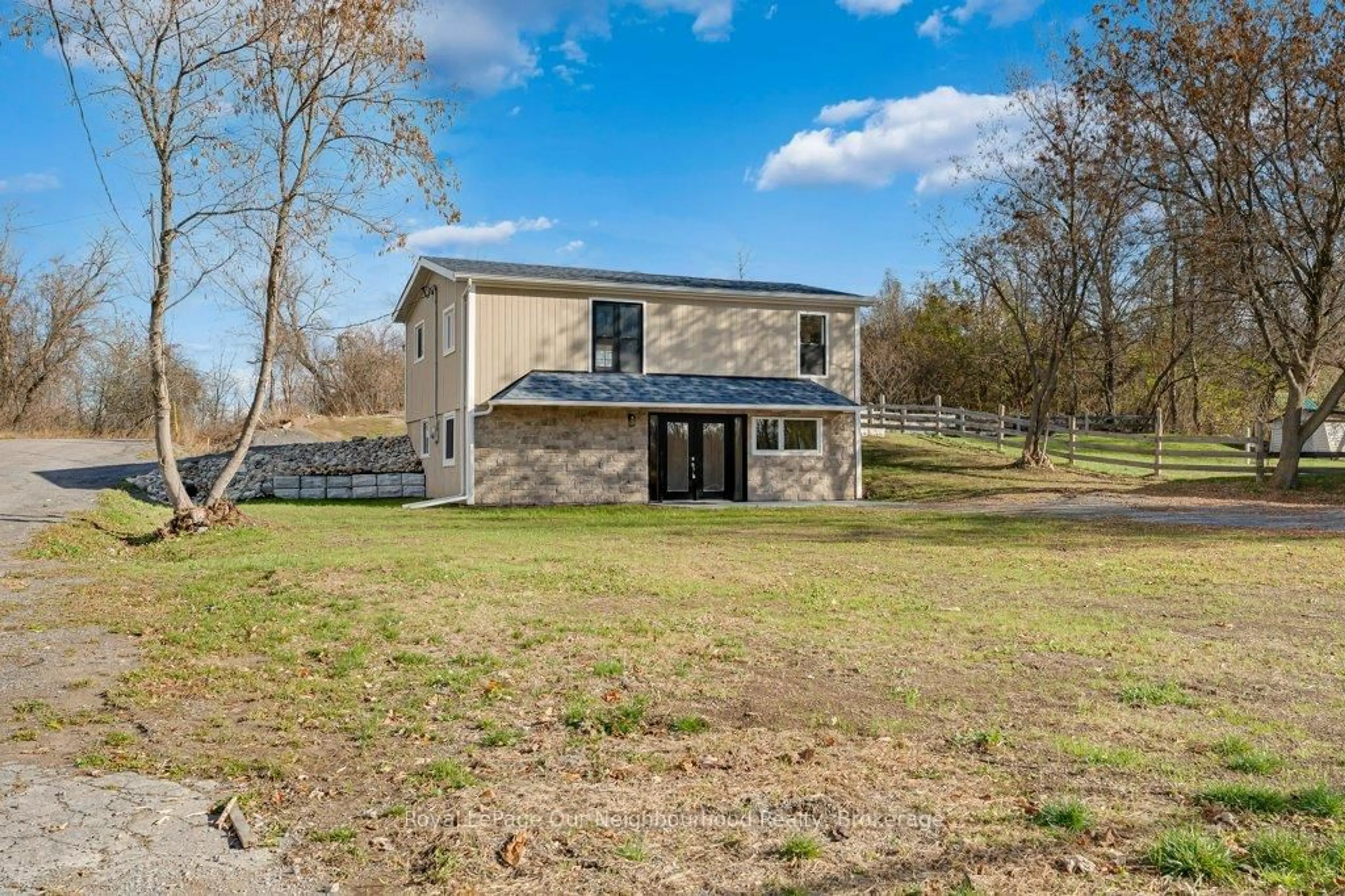 A pic from outside/outdoor area/front of a property/back of a property/a pic from drone, unknown for 6682 Wheeler St, Tamworth Ontario K0K 3G0