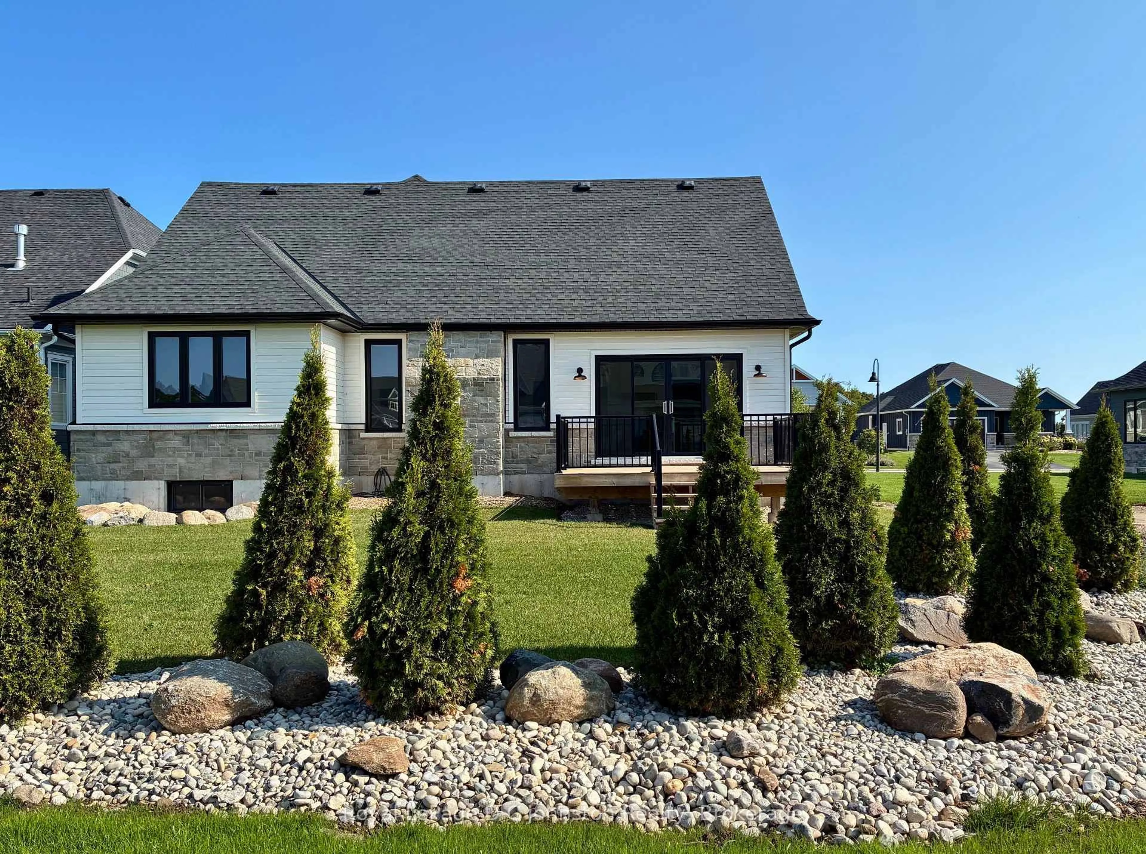 Unknown for 546 ALGONQUIN Tr, Georgian Bluffs Ontario N0H 1S0