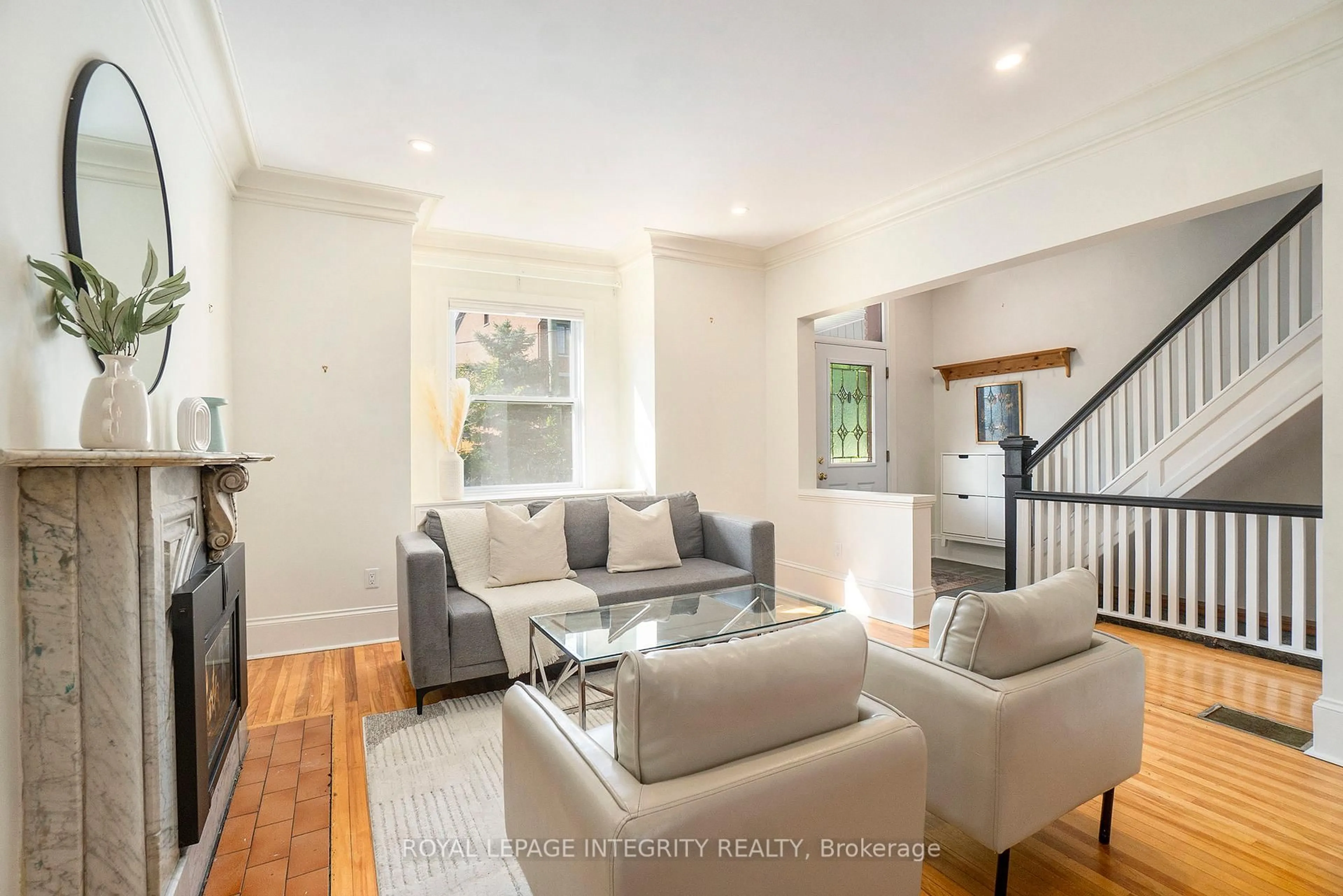 Living room with furniture, unknown for 115 Springhurst Ave, Ottawa Ontario K1S 0E3