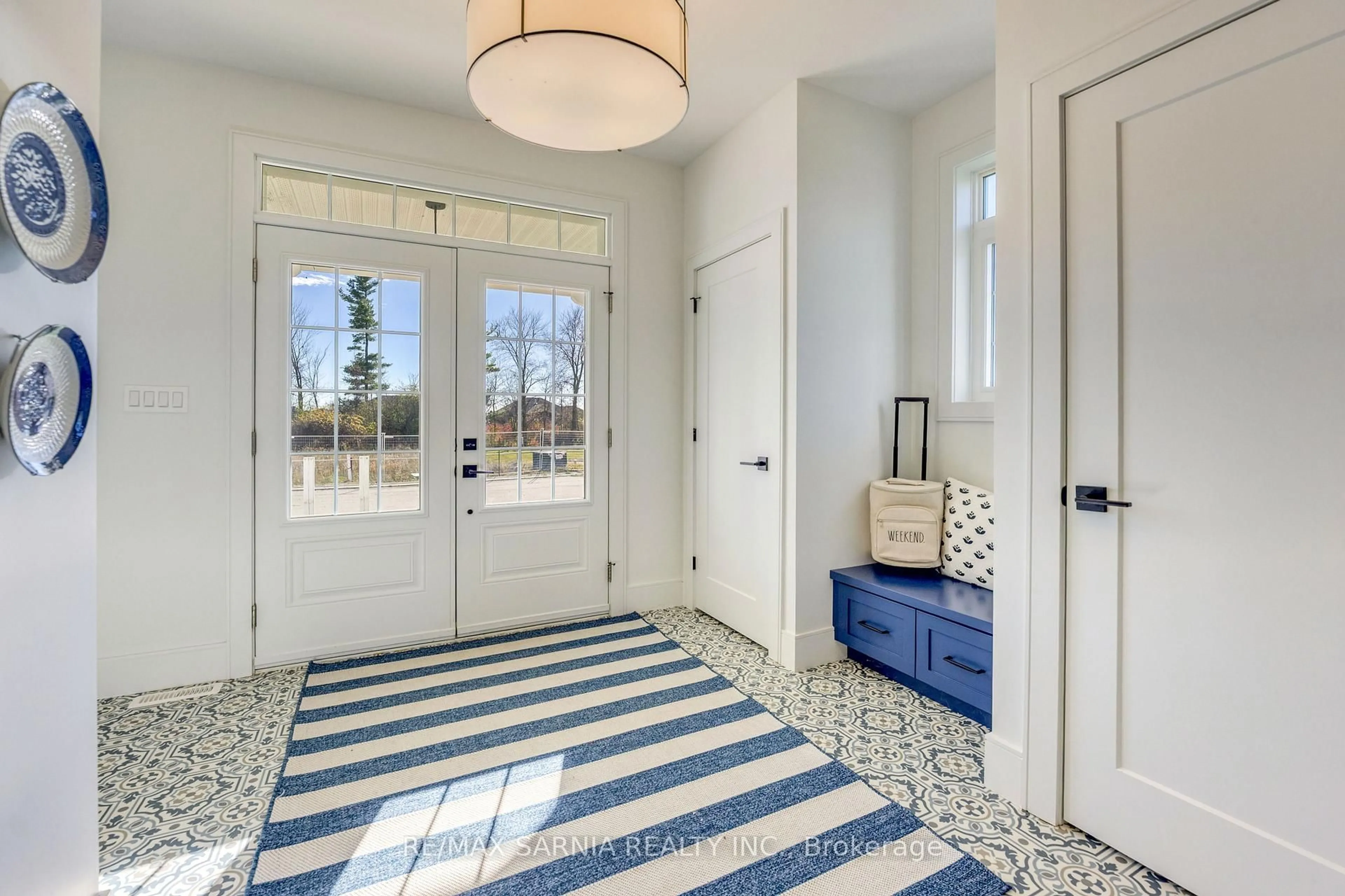 Indoor entryway for 4140 Boardwalk Ave, Plympton-Wyoming Ontario N0N 1J0