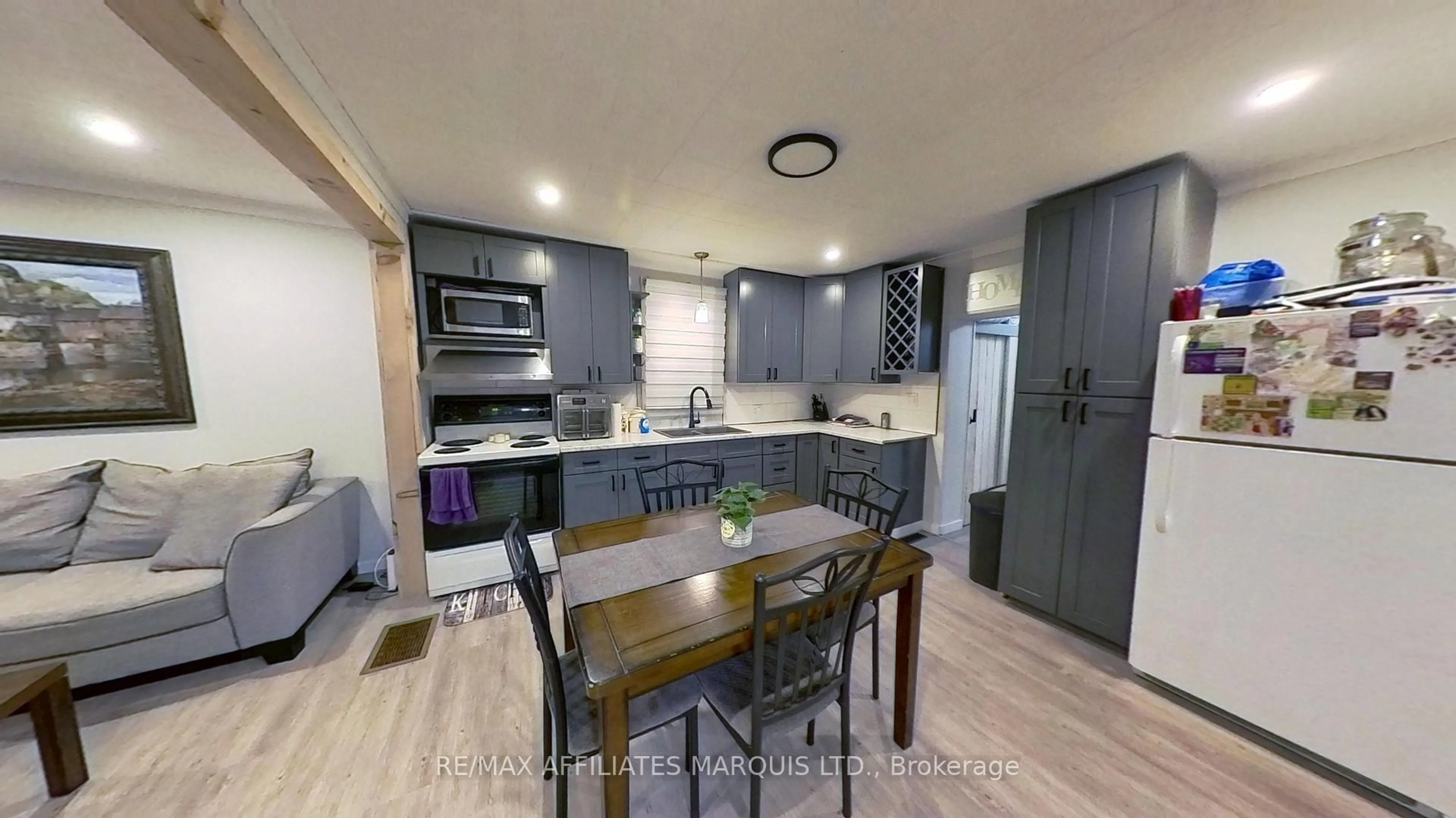 Open concept kitchen, unknown for 1111 Bedford St, Cornwall Ontario K6J 4G2