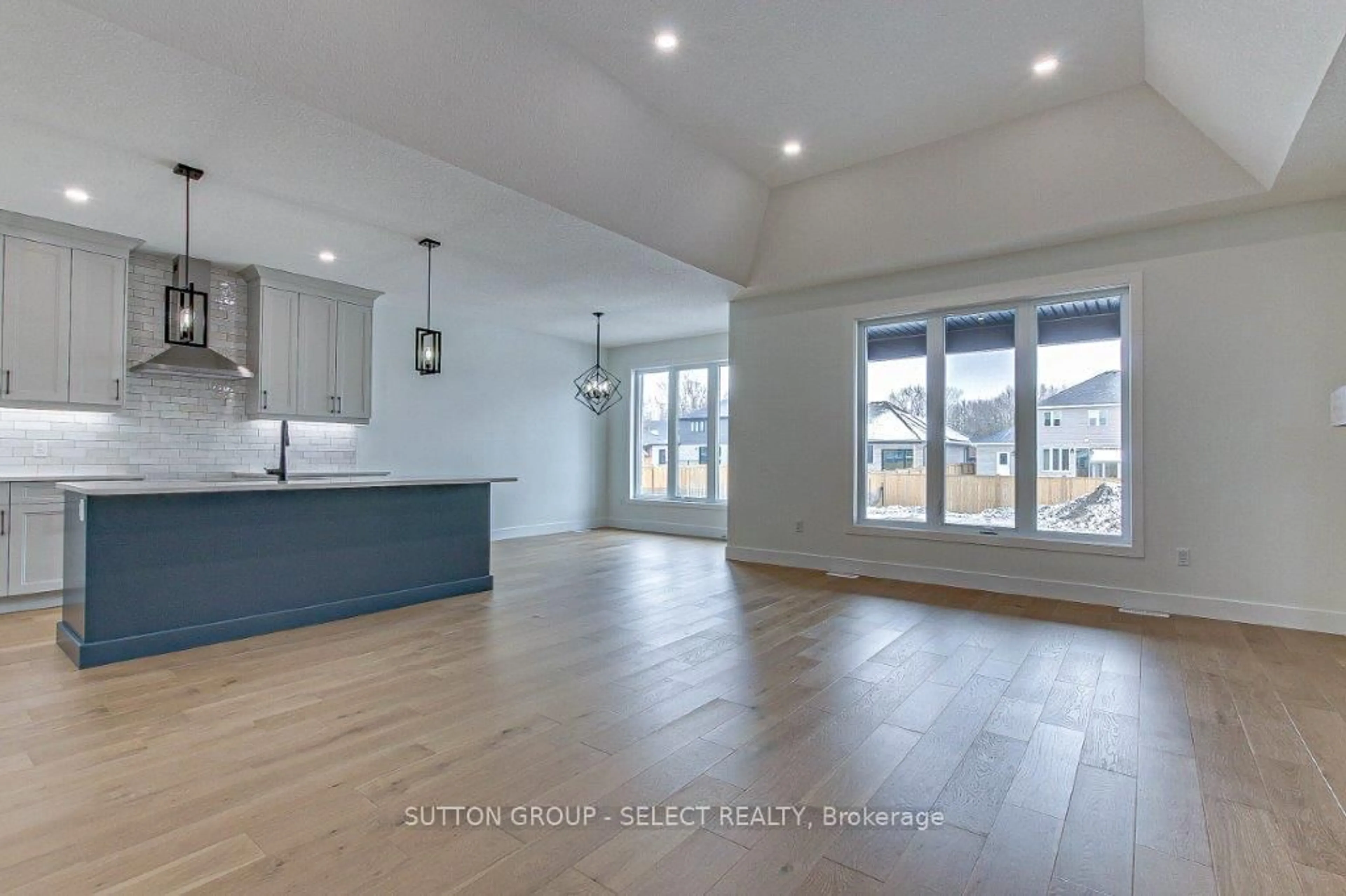 Open concept kitchen, unknown for 148 FOXBOROUGH Pl, Thames Centre Ontario N0M 2P0