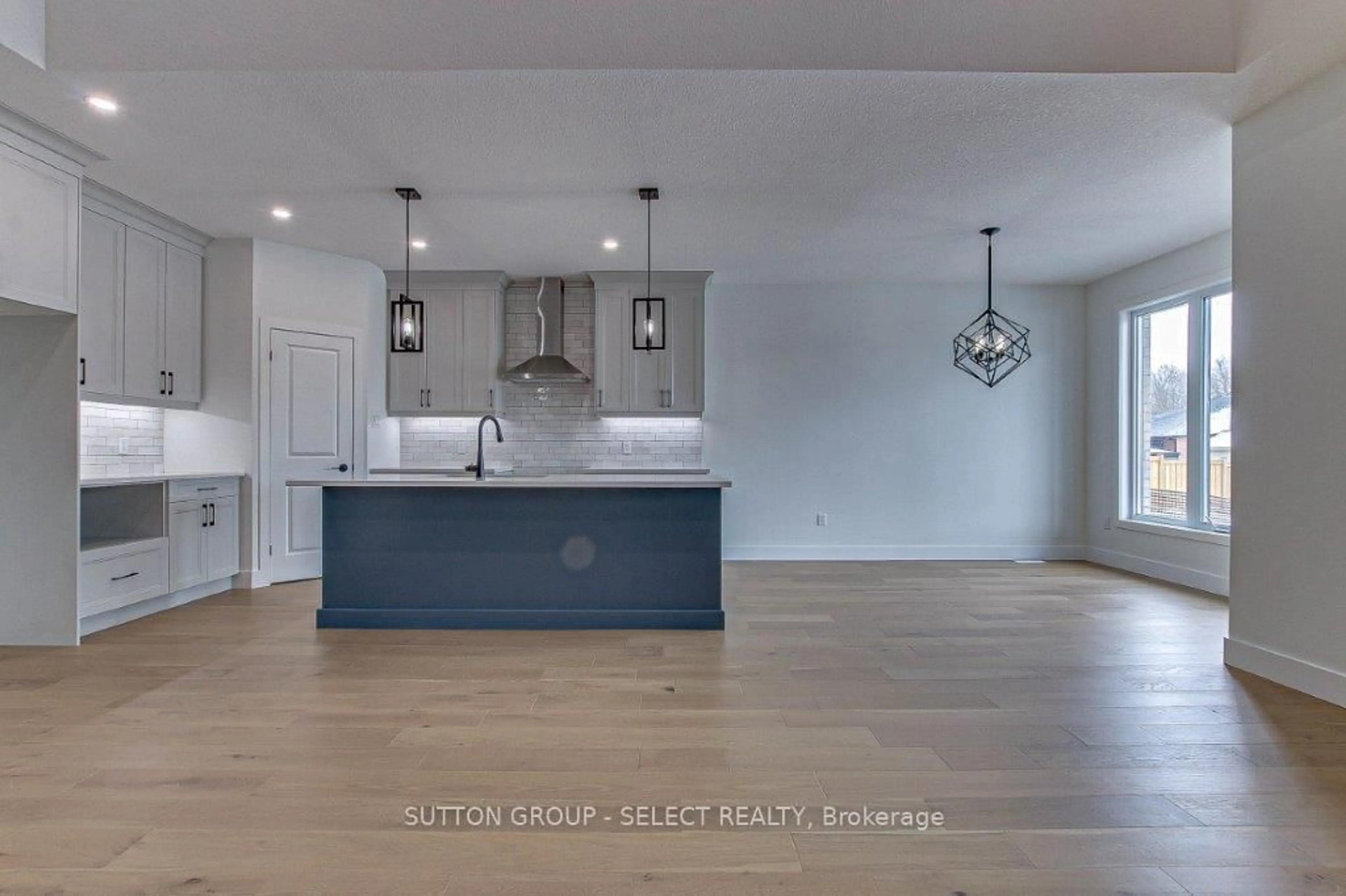 Open concept kitchen, unknown for 148 FOXBOROUGH Pl, Thames Centre Ontario N0M 2P0