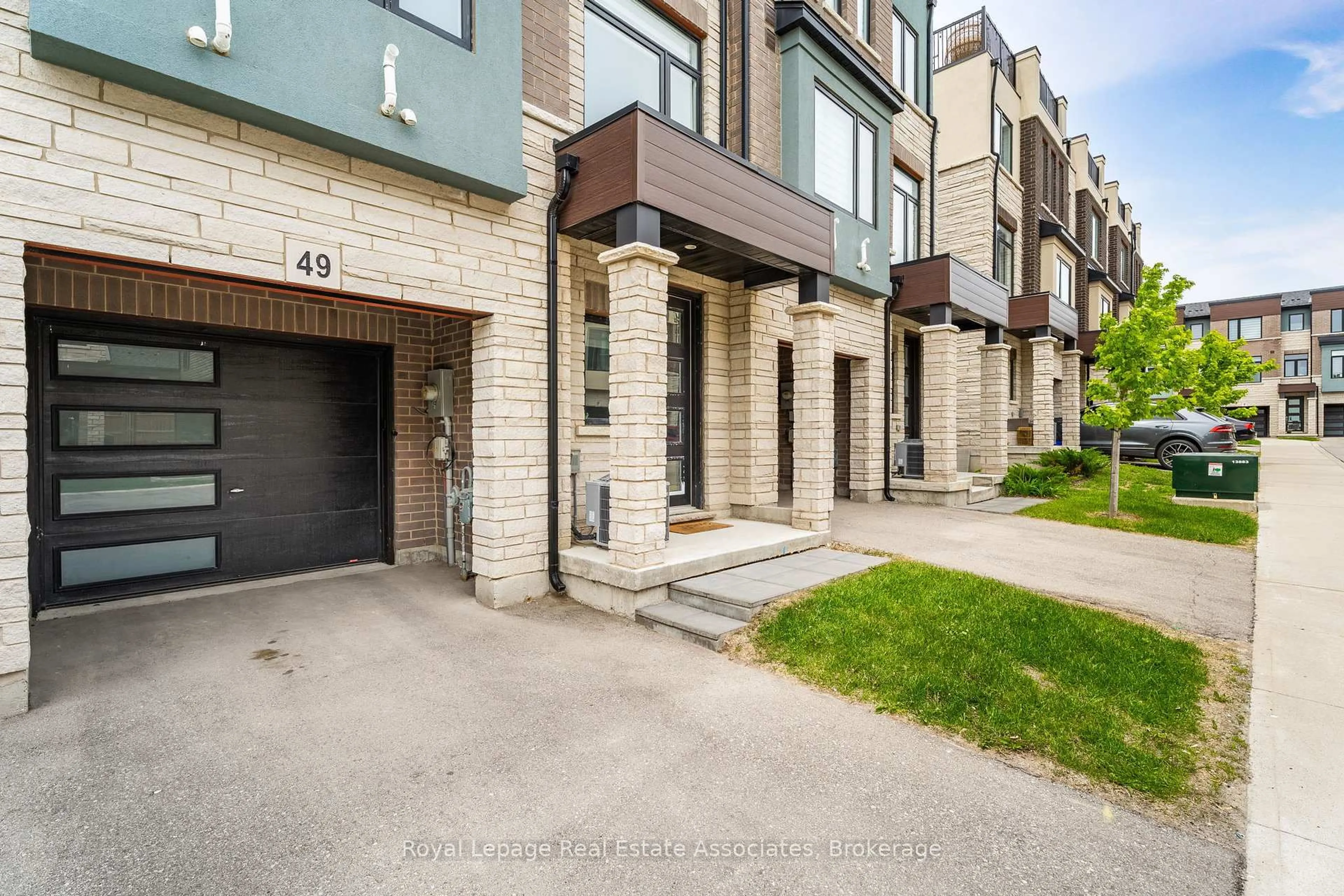 Unknown for 314 Equestrian Way #49, Cambridge Ontario N3E 0E4