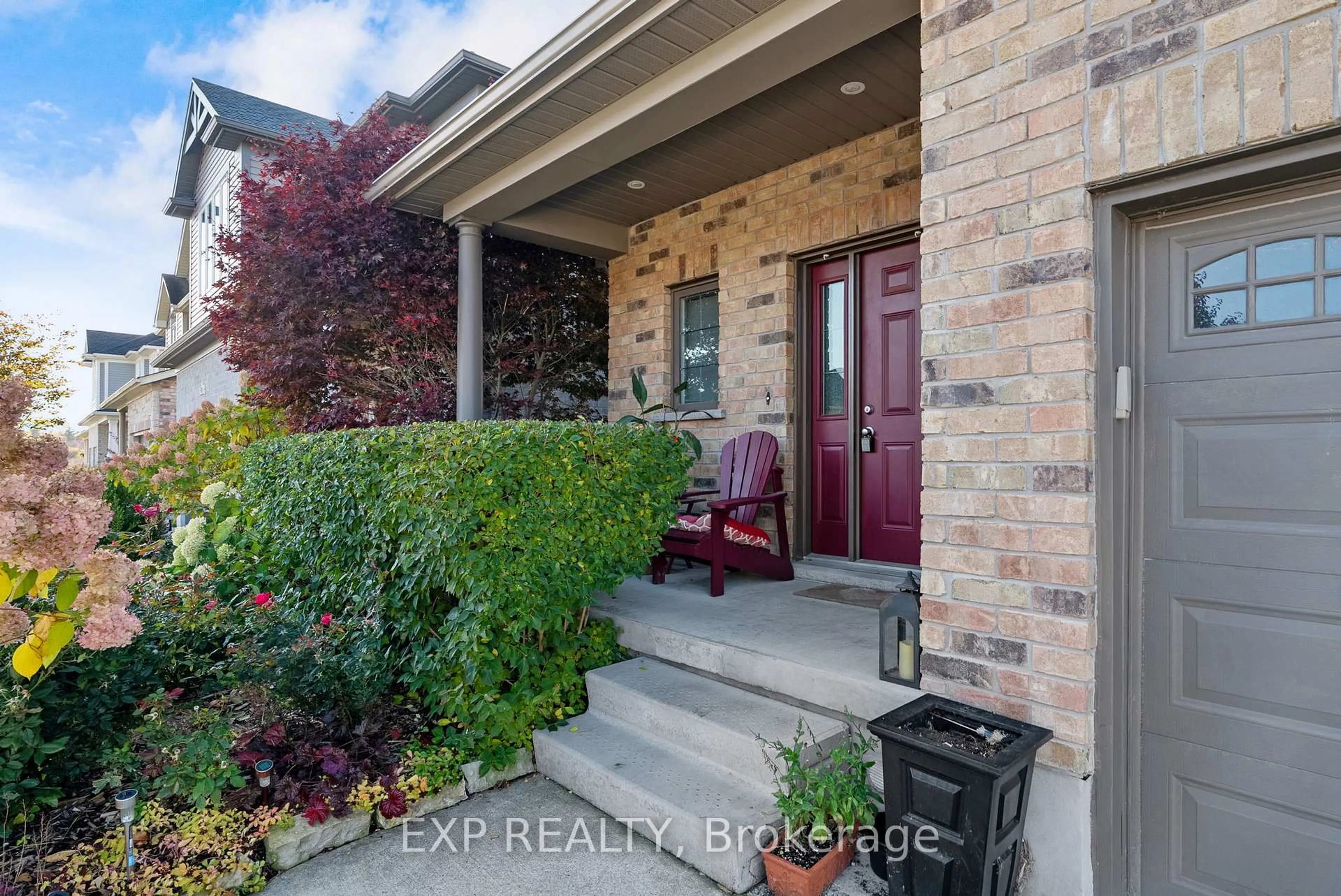 Indoor entryway for 25 Brown St, Stratford Ontario N5A 0B8