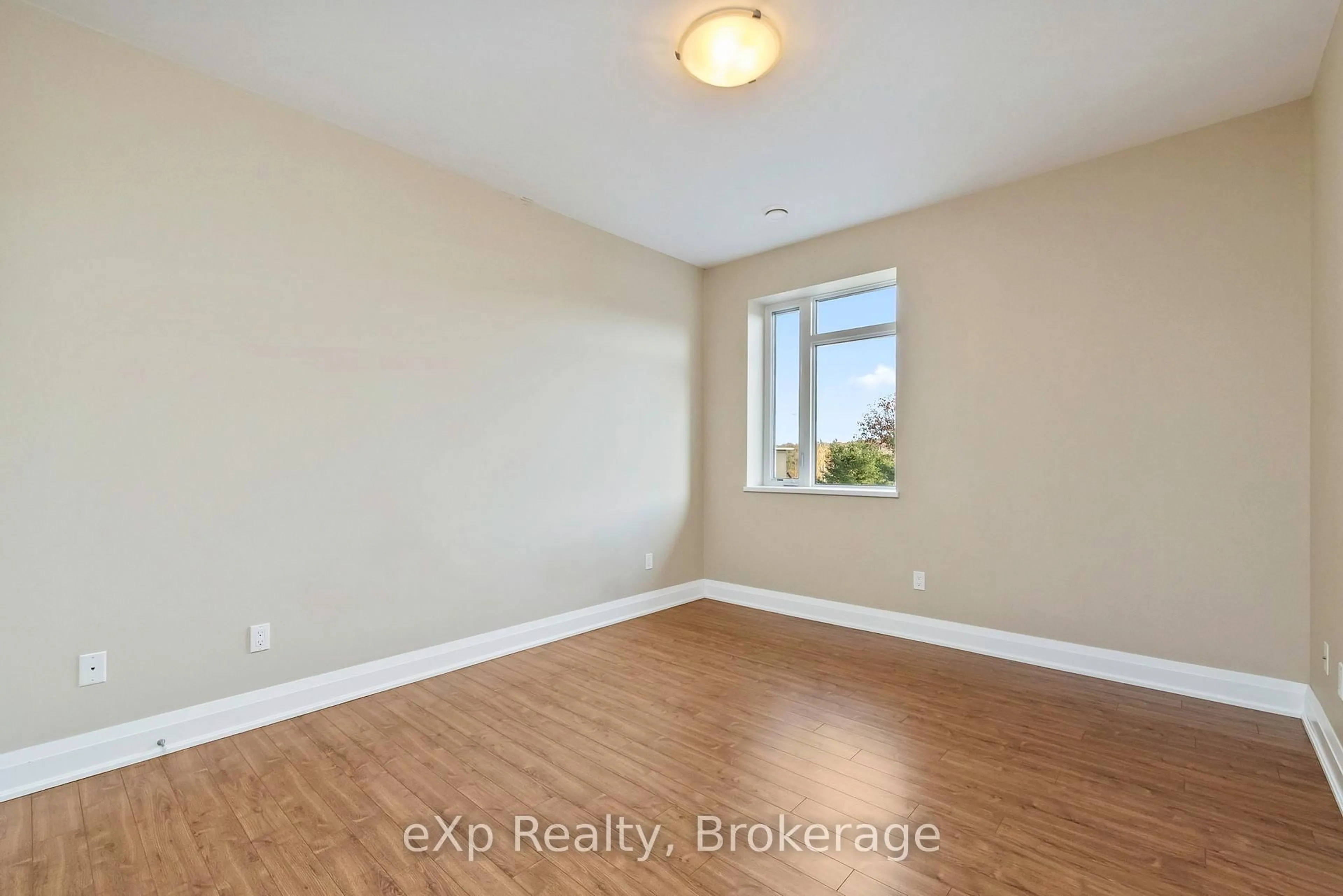 A pic of a room for 20D Silver Birch Crt #308, Parry Sound Ontario P2A 0A7