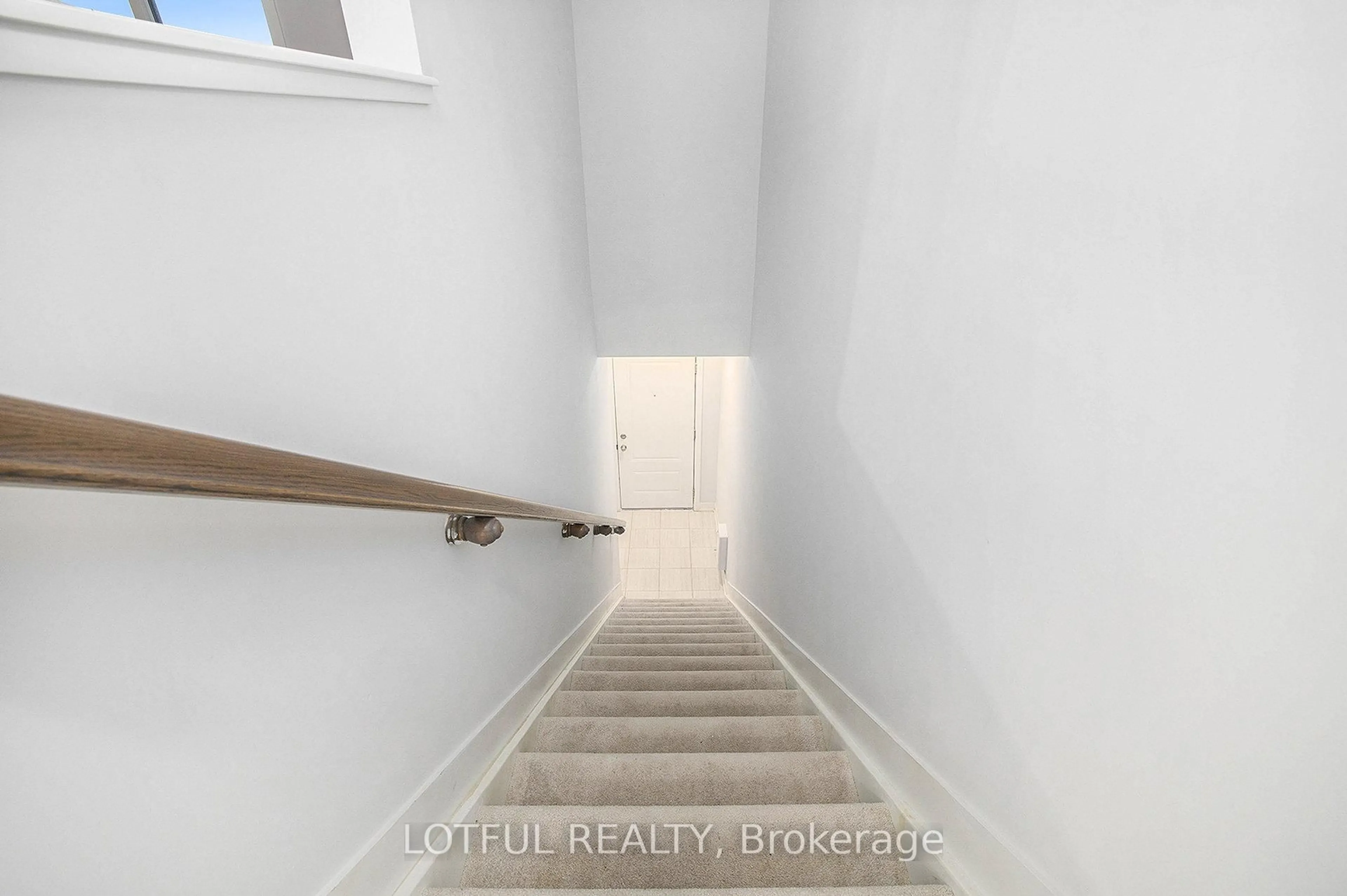 Stairs for 288 Anyolite Private #103, Ottawa Ontario K2J 7J3