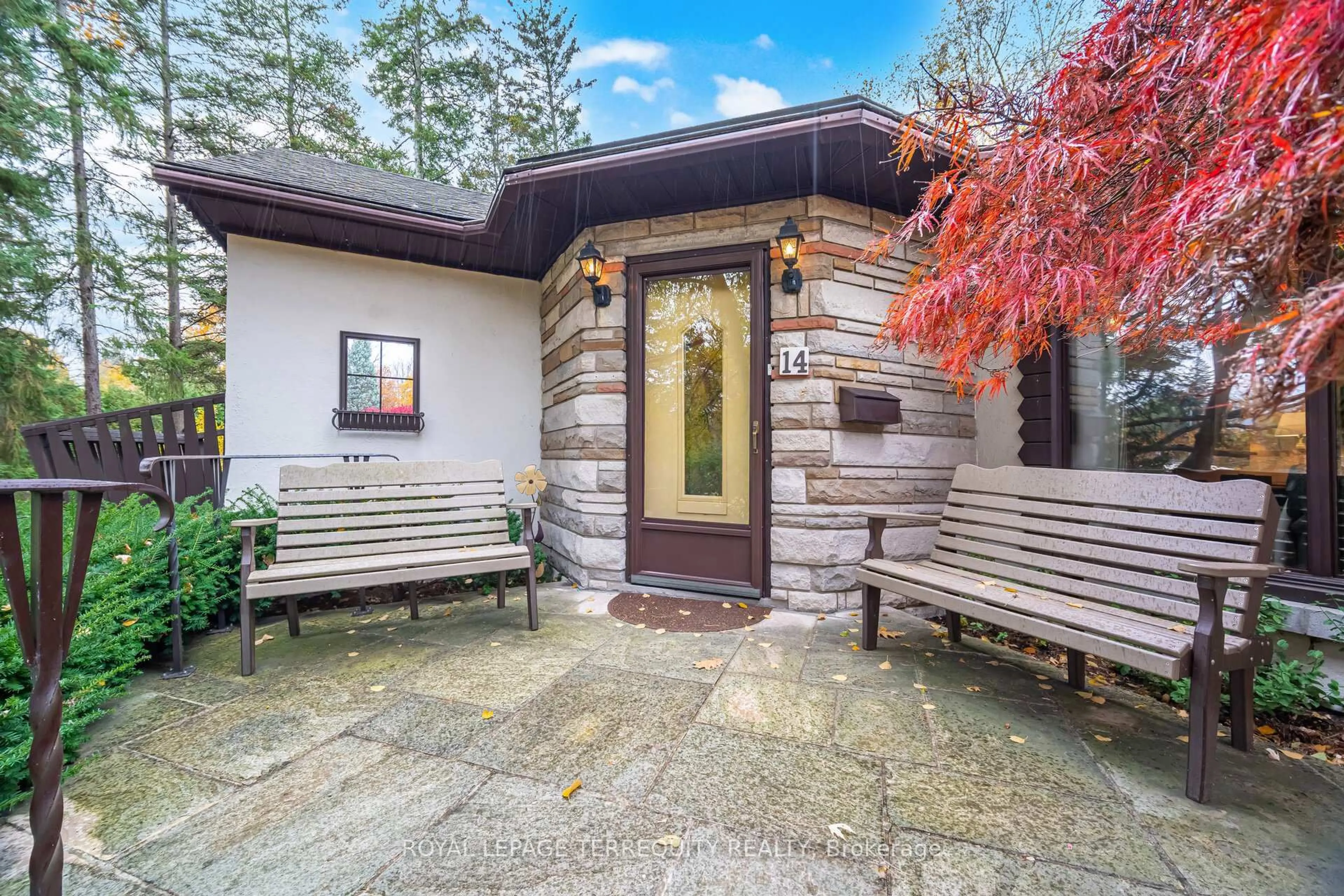 Unknown for 14 Avon Dr, Hamilton Ontario L9H 3N7