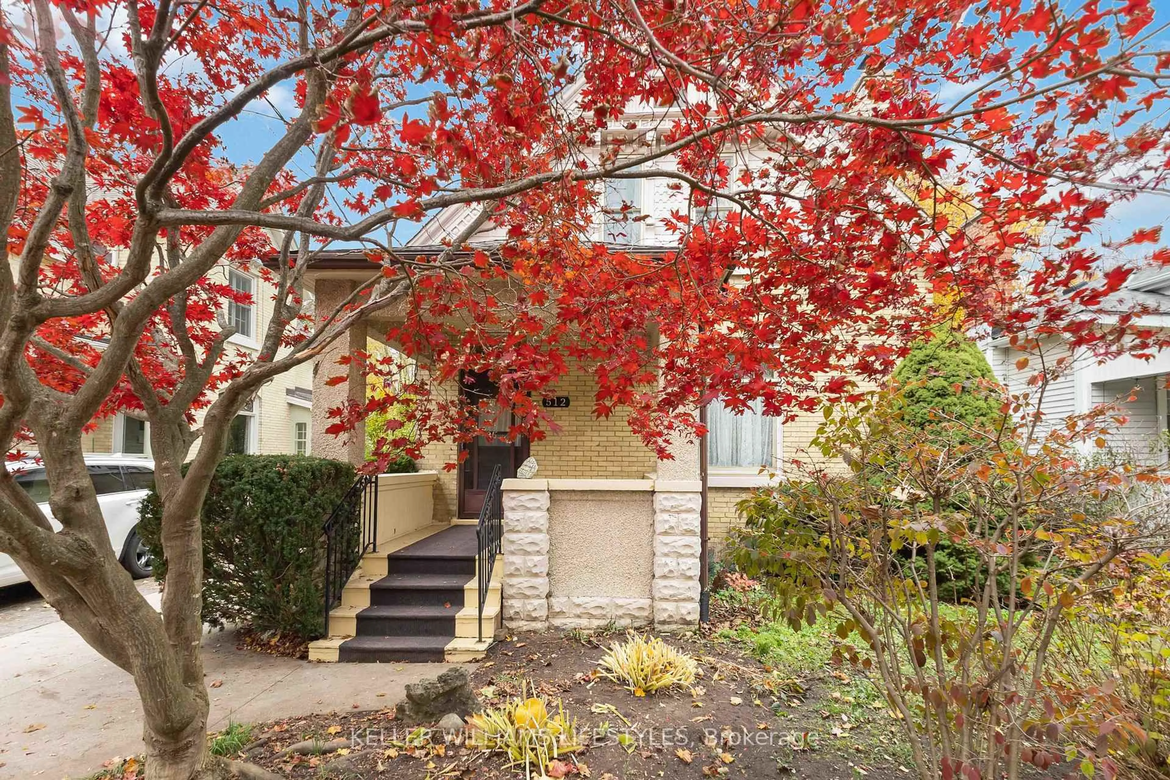 Unknown for 512 St James St, London East Ontario N5Y 3P3