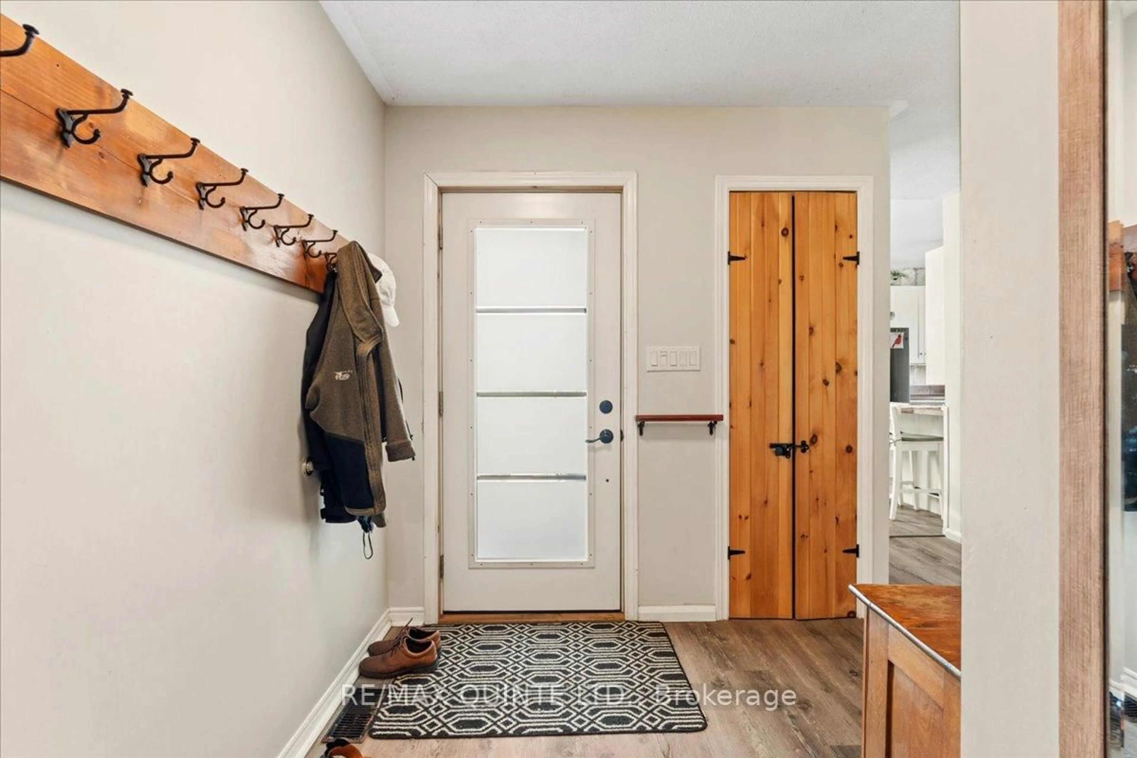 Indoor entryway for 15775 Loyalist Pkwy, Prince Edward County Ontario K0K 1G0