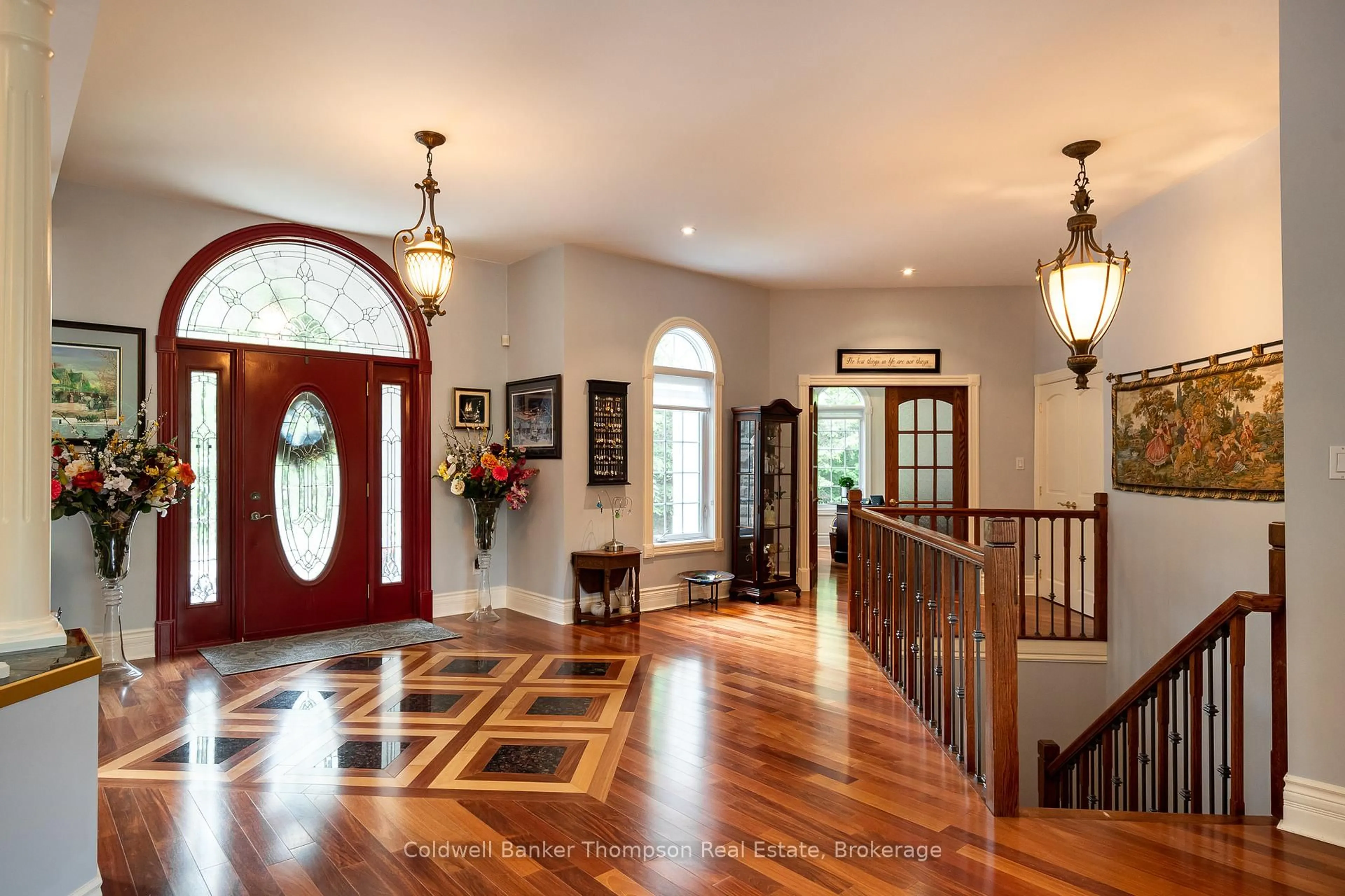 Indoor foyer for 87 Deerfoot Tr, Huntsville Ontario P1H 0A7