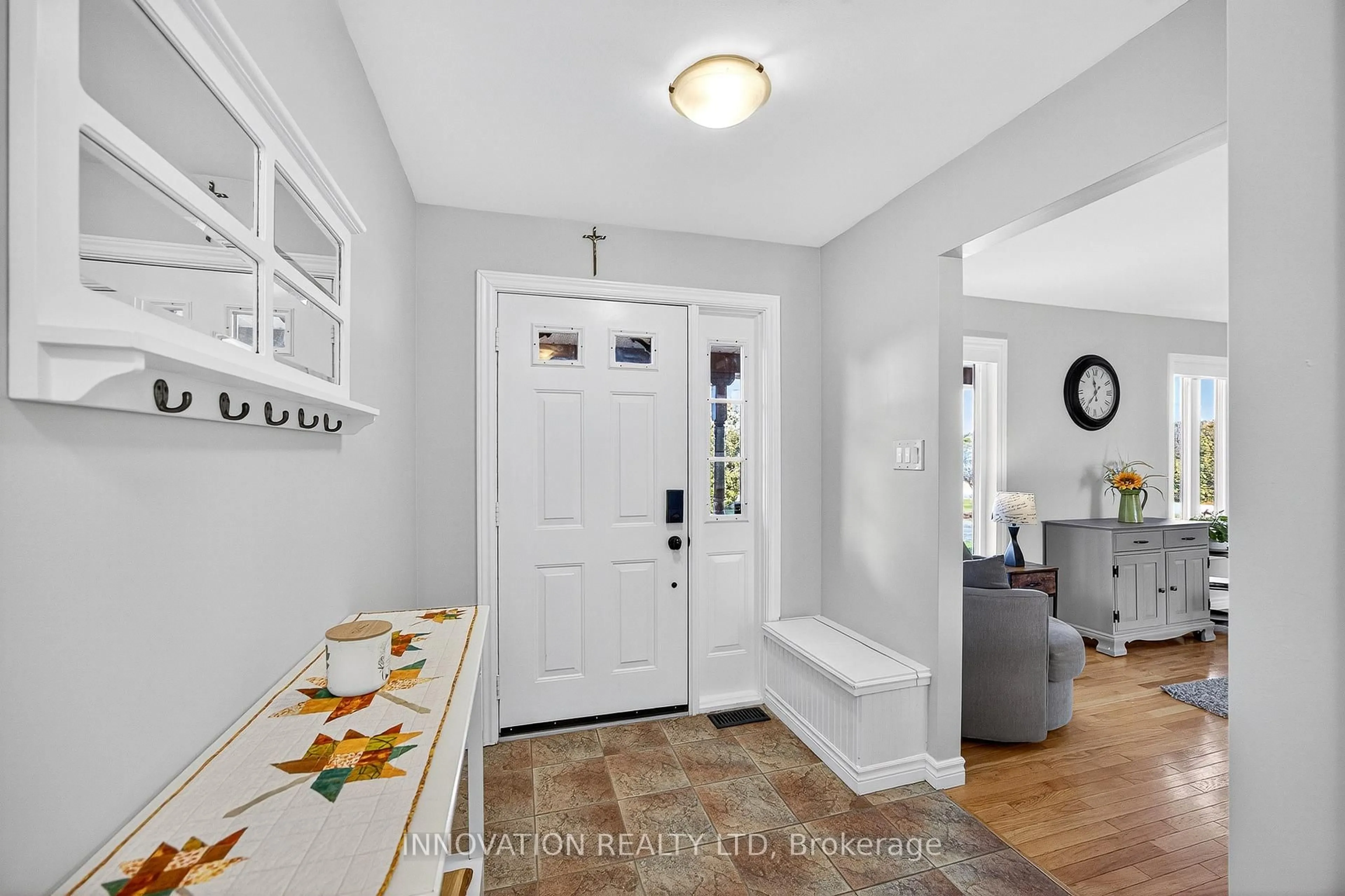Indoor entryway for 201 Greystone Cres, Almonte Ontario K0A 1A0
