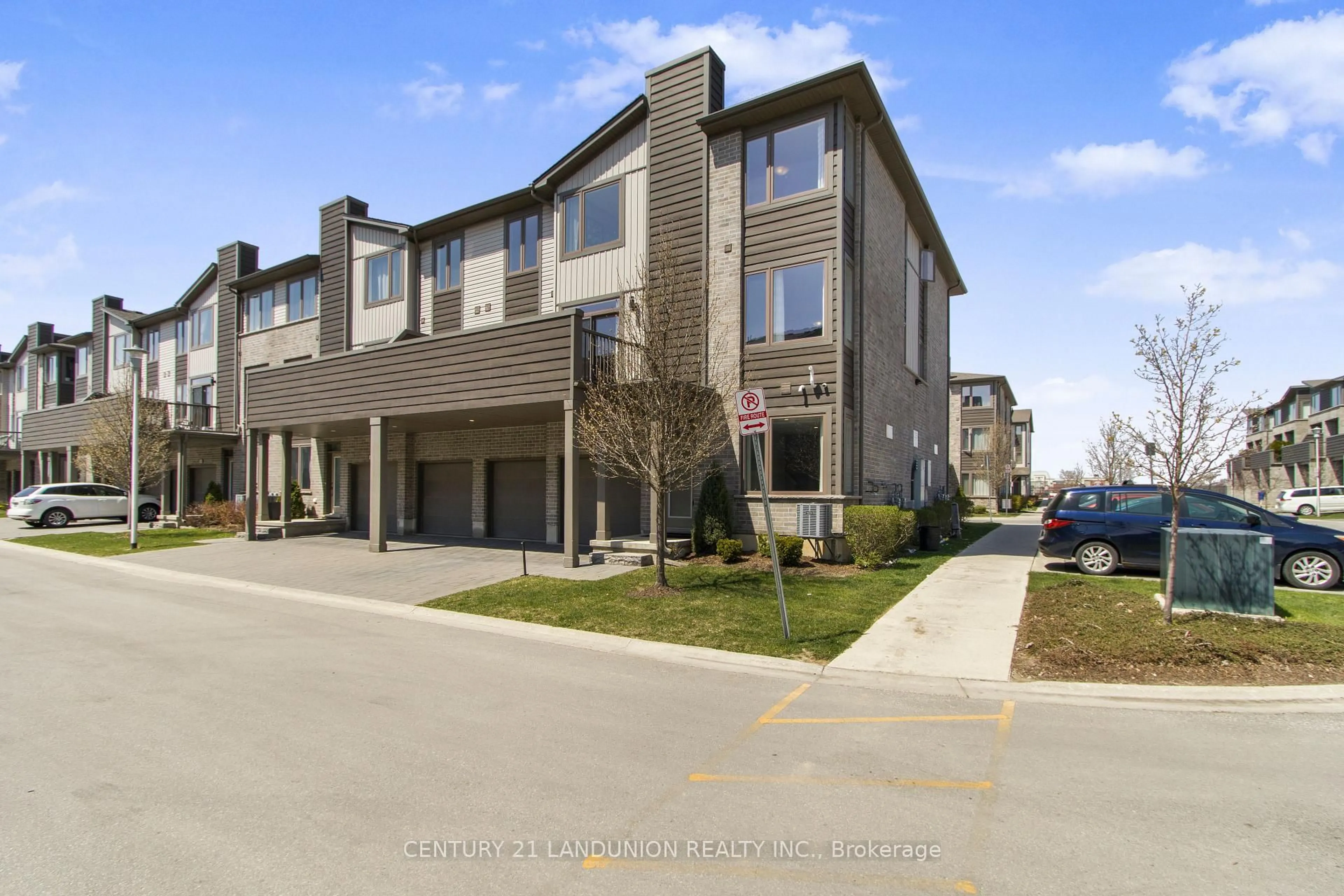 A pic from outside/outdoor area/front of a property/back of a property/a pic from drone, street for 1960 Dalmagarry Rd #98, London North Ontario N6G 0T8