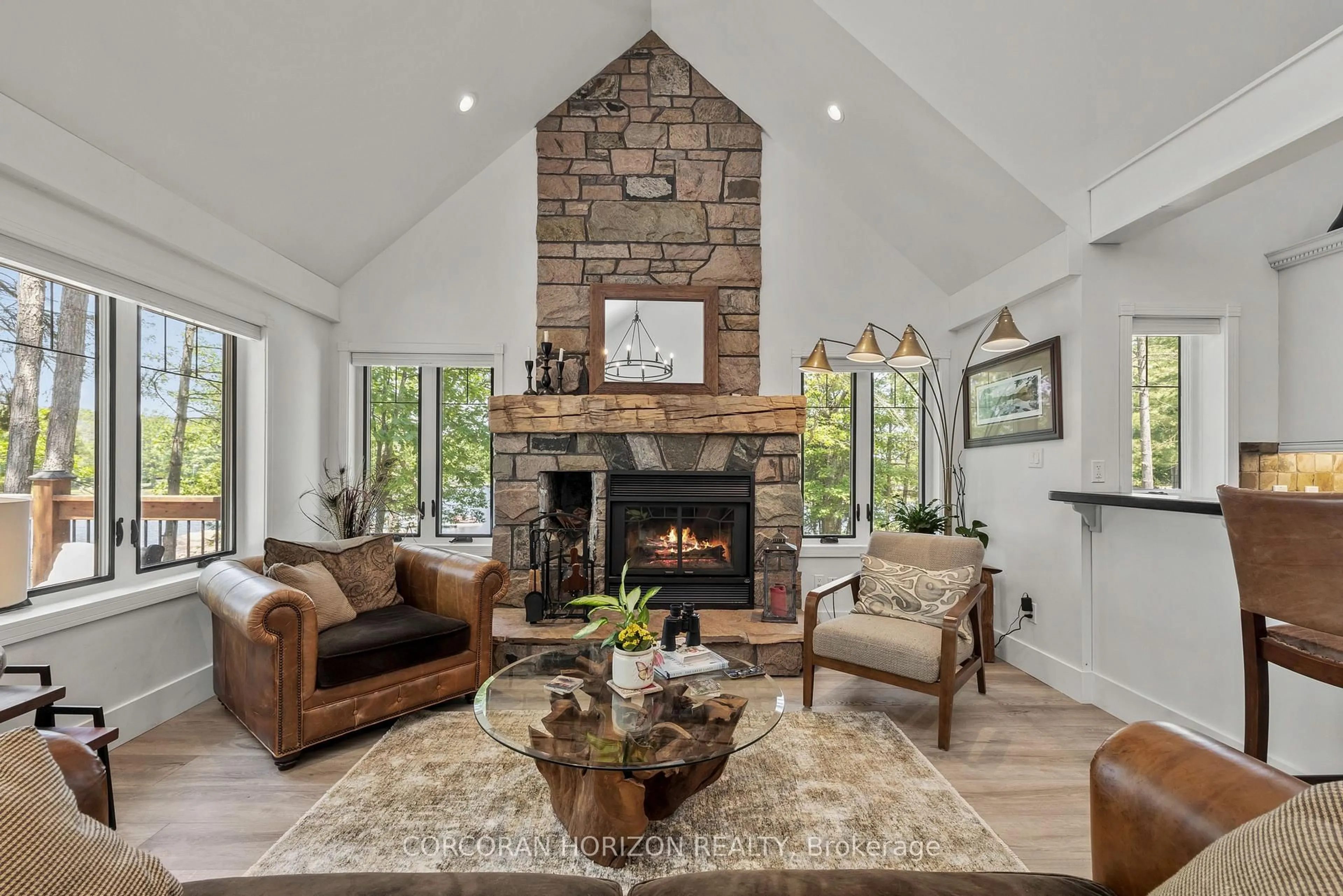 Living room with furniture, unknown for 100 ISLAND 630 GEORGIAN BAY, Georgian Bay Ontario P0E 1E0
