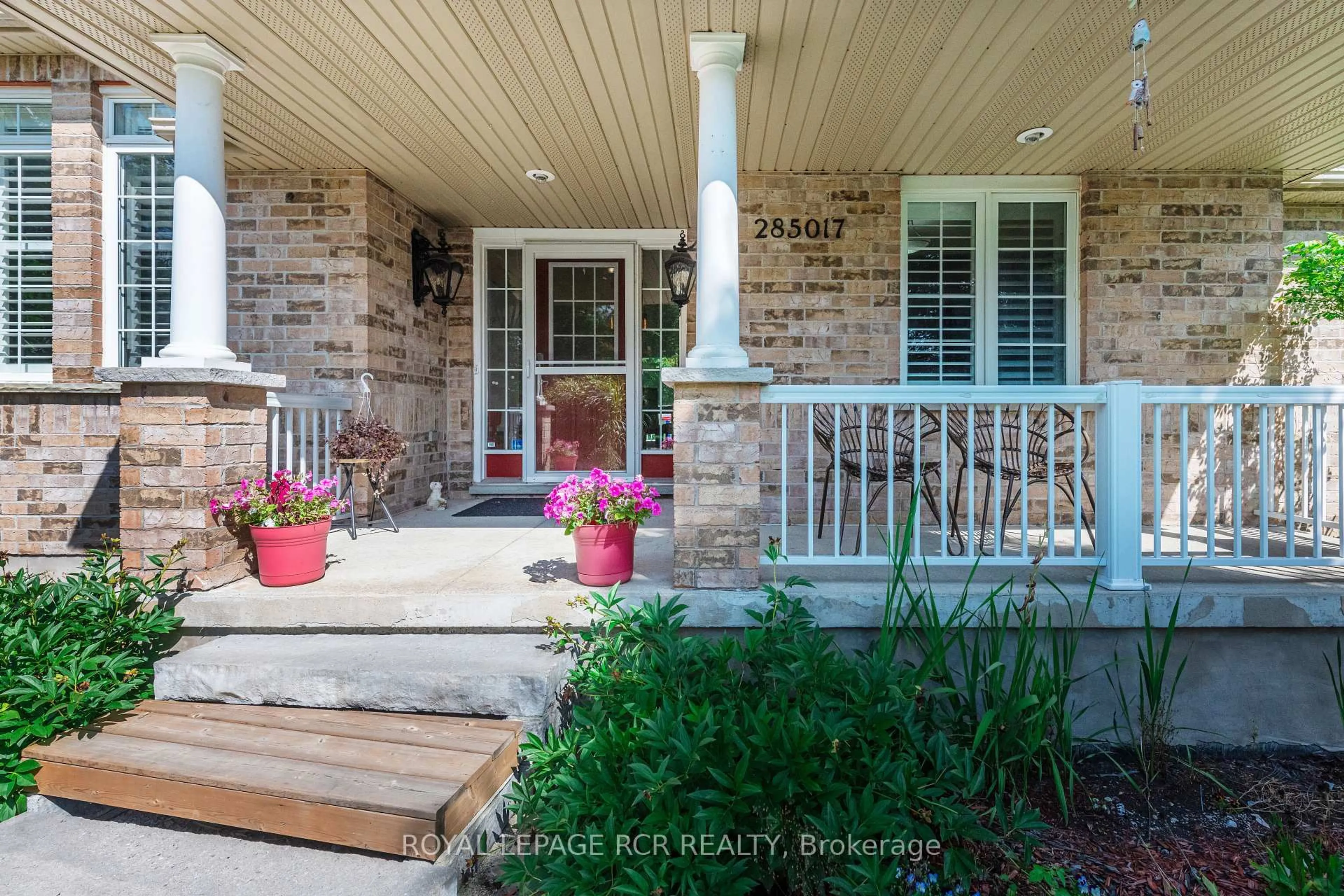 Indoor entryway for 285017 COUNTY ROAD 10, Amaranth Ontario L9W 0Y6