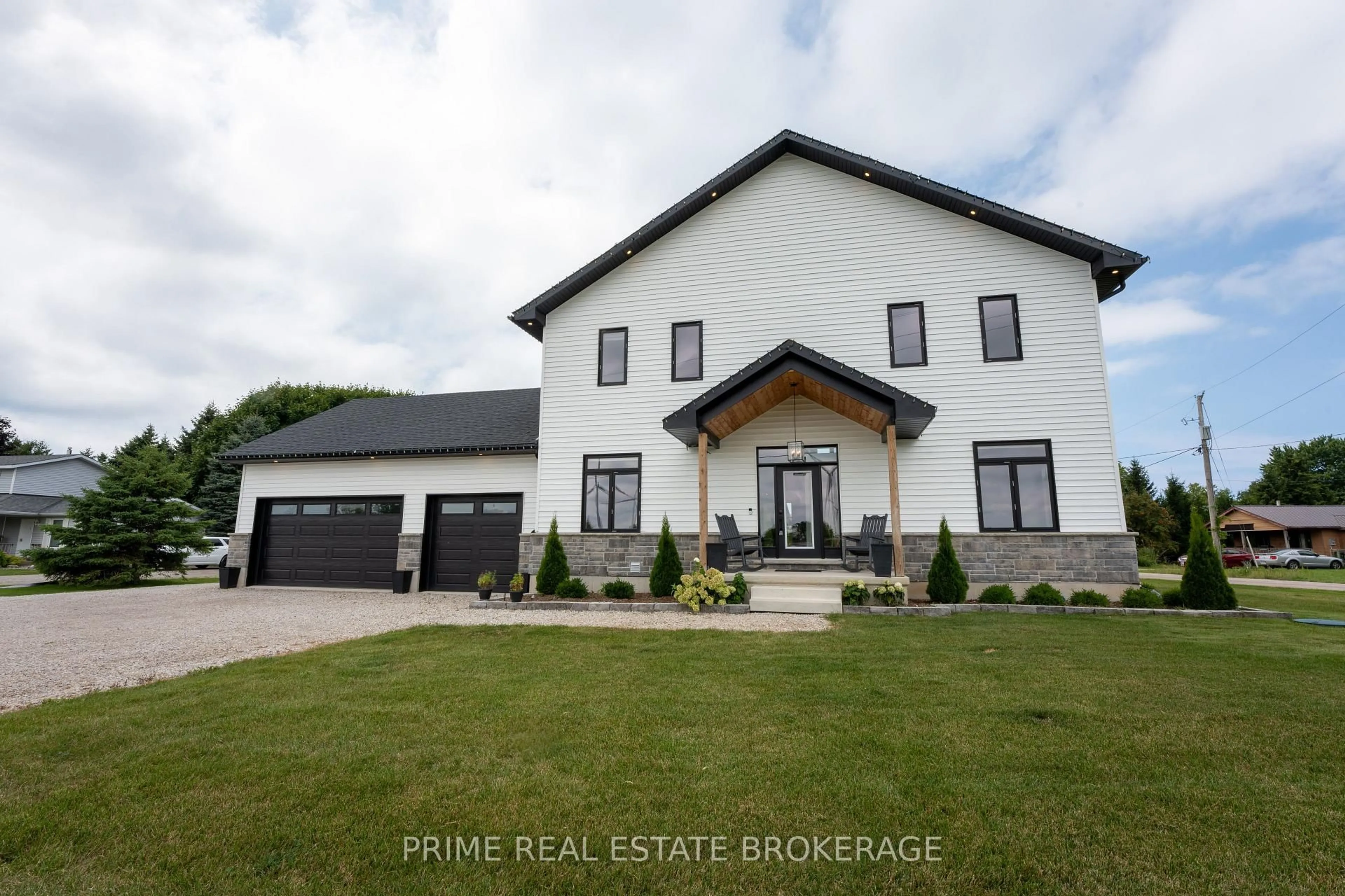 Home with brick exterior material, unknown for 33977 Kildeer Dr, Bluewater Ontario N0M 1N0