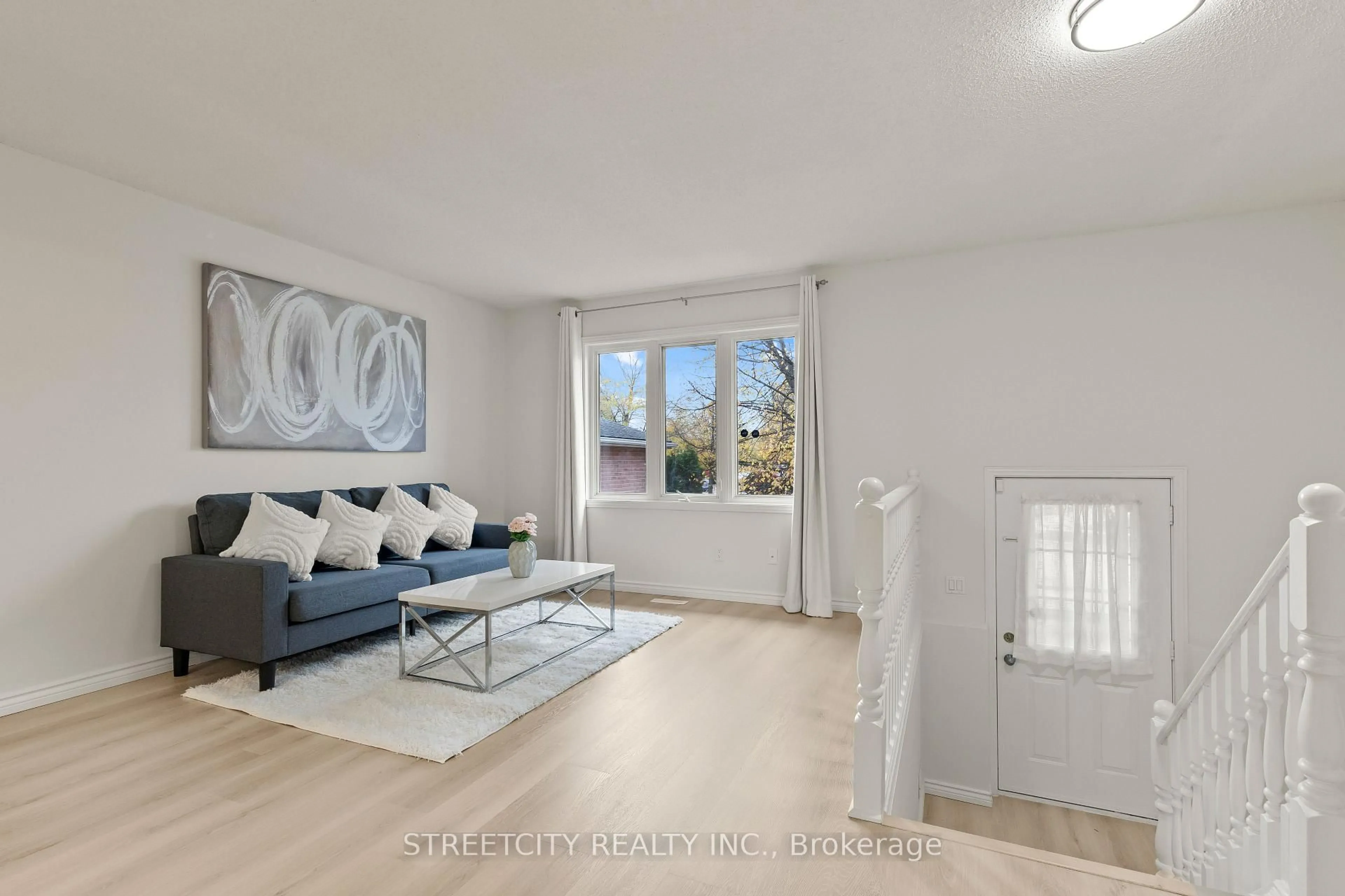 Living room with furniture, unknown for 856 Thistledown Way, London North Ontario N6G 4Z8