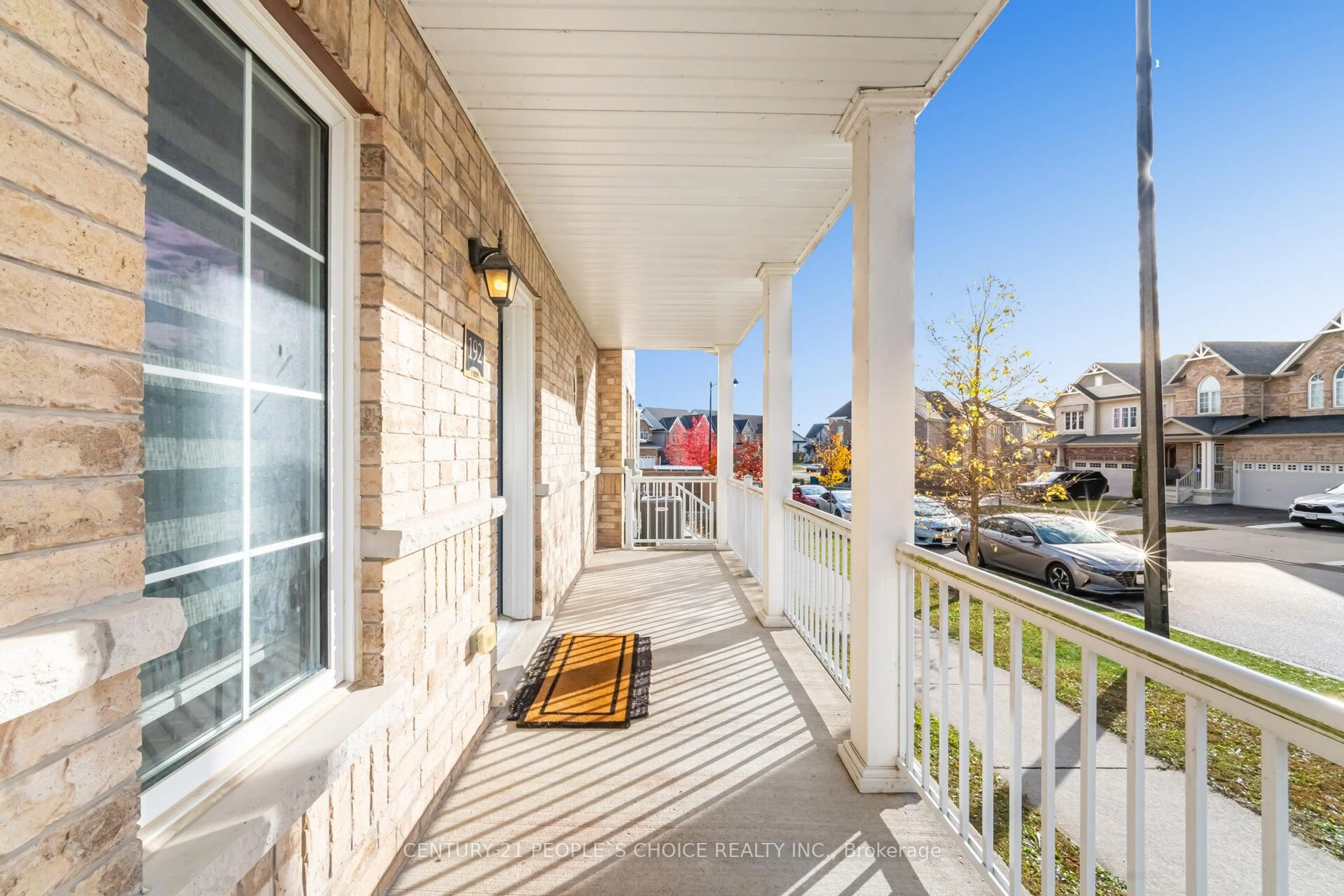 Patio, street for 192 Limerick Rd, Cambridge Ontario N3H 0B5