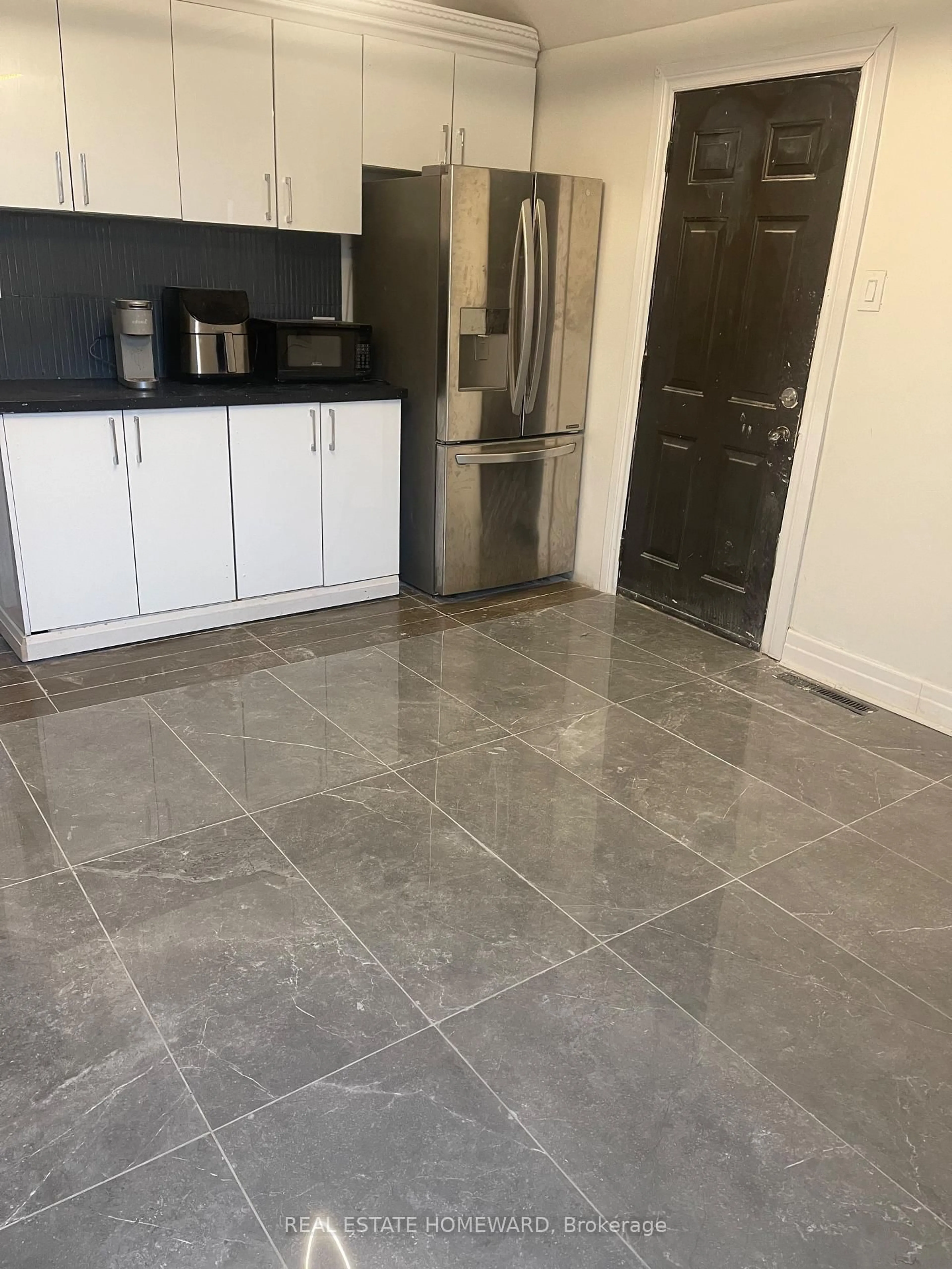 A pic of a room for 76 FAIRVIEW Dr, Brantford Ontario N3R 2W9